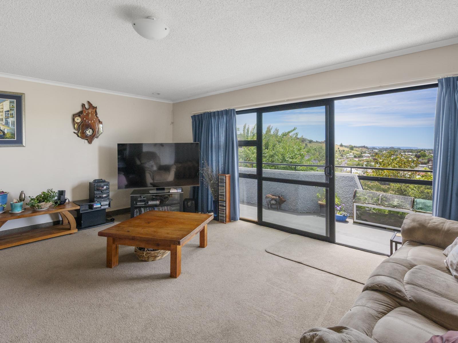 9 Poaka Place, Taradale