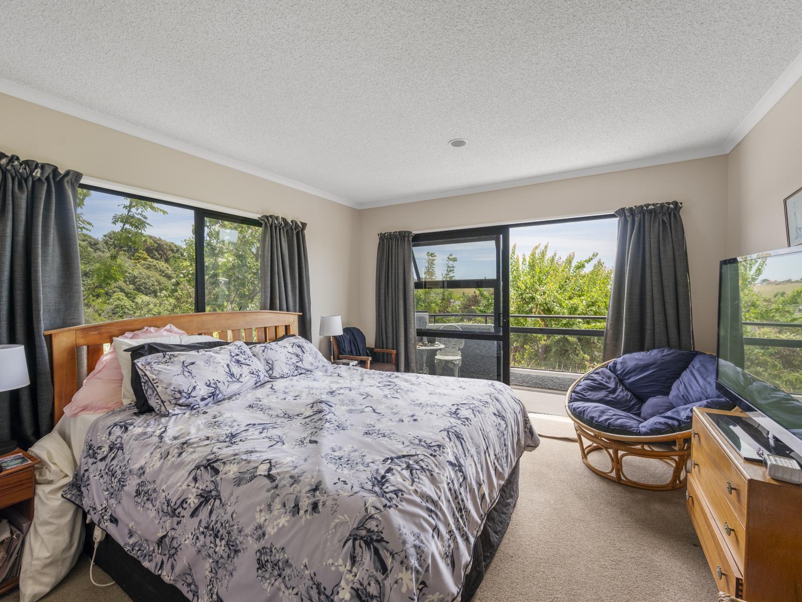 9 Poaka Place, Taradale