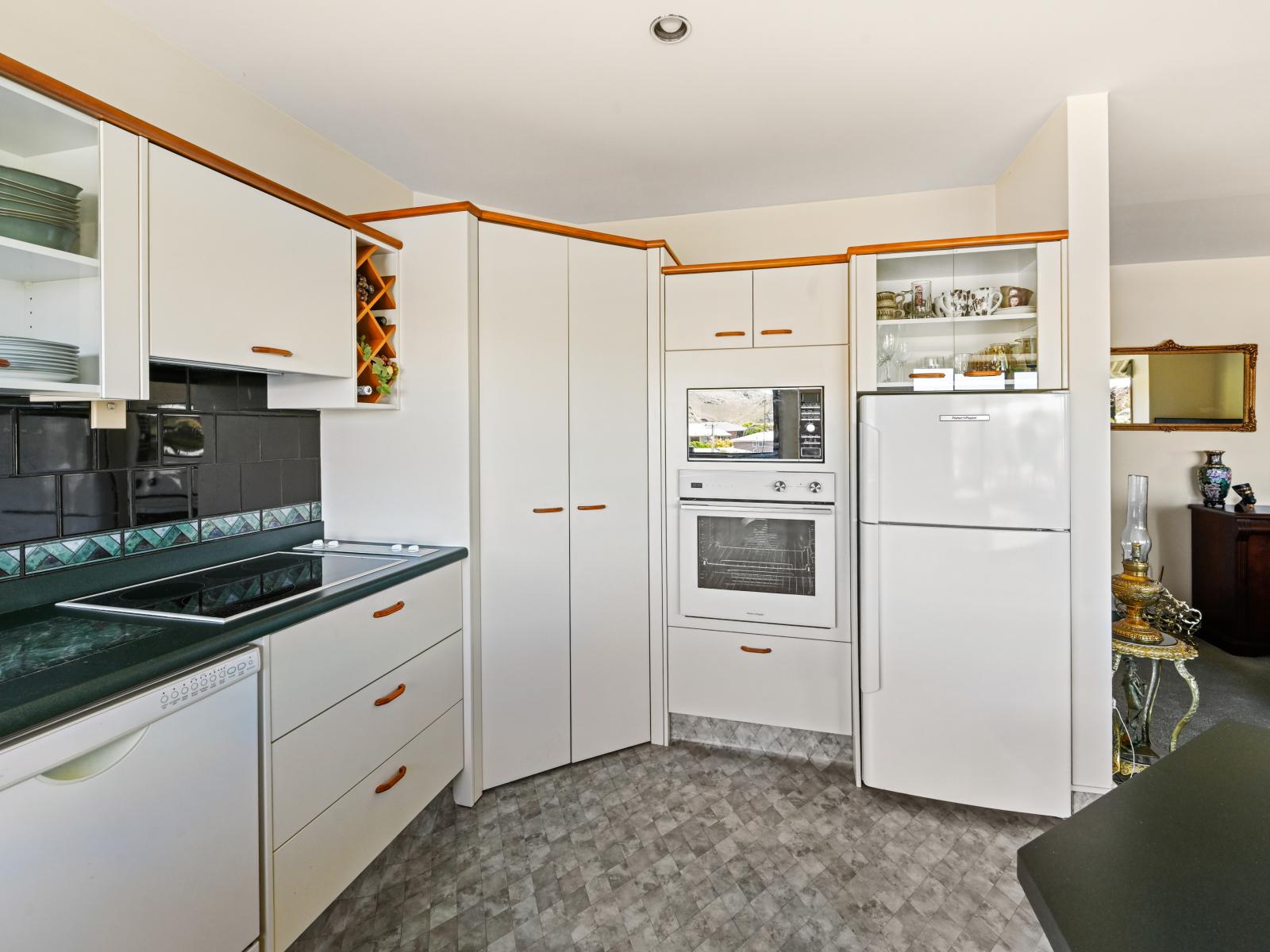 6 Athenry Road, Alexandra