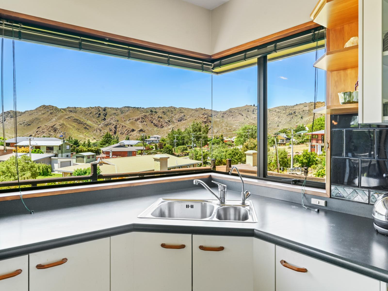 6 Athenry Road, Alexandra