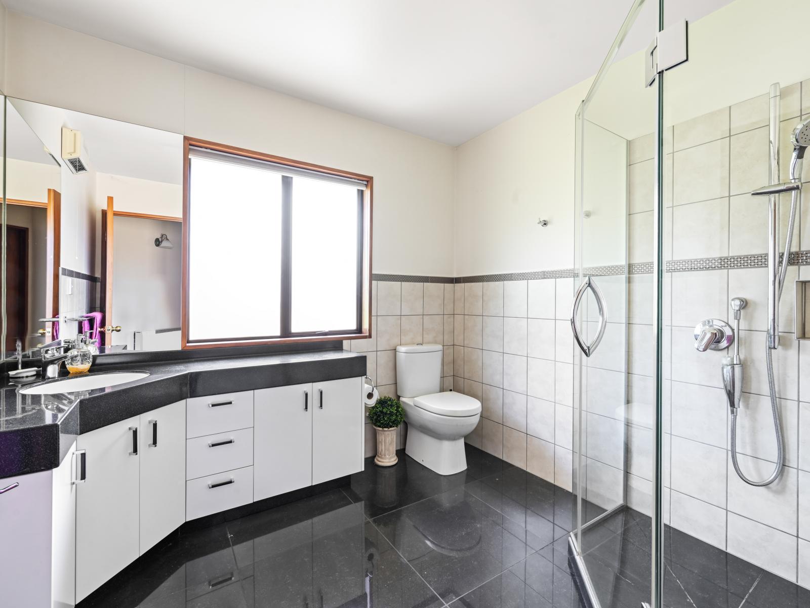 6 Athenry Road, Alexandra