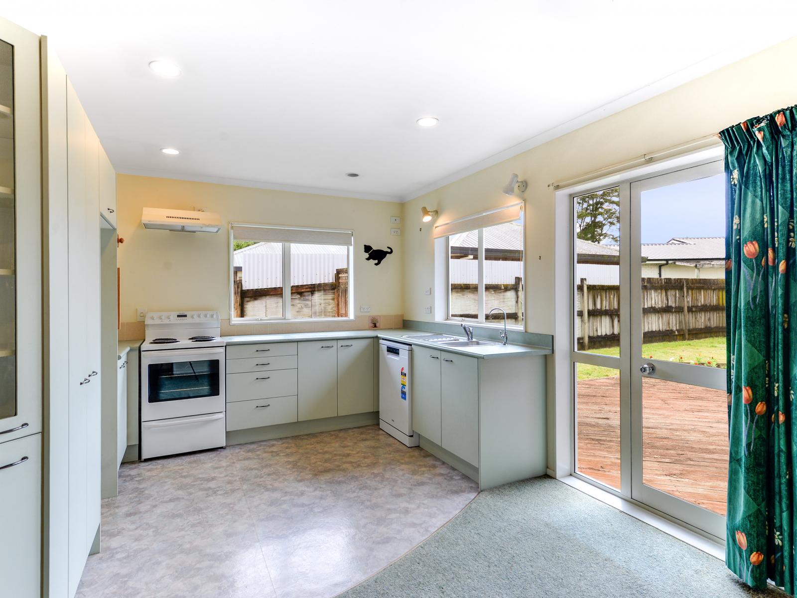 22A Burns Street, Leamington