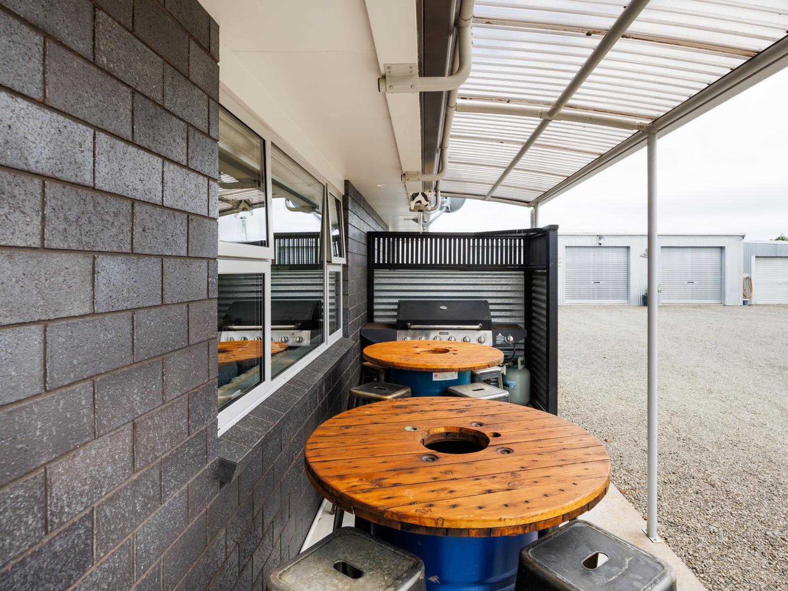 271 Reid Line East, Aorangi