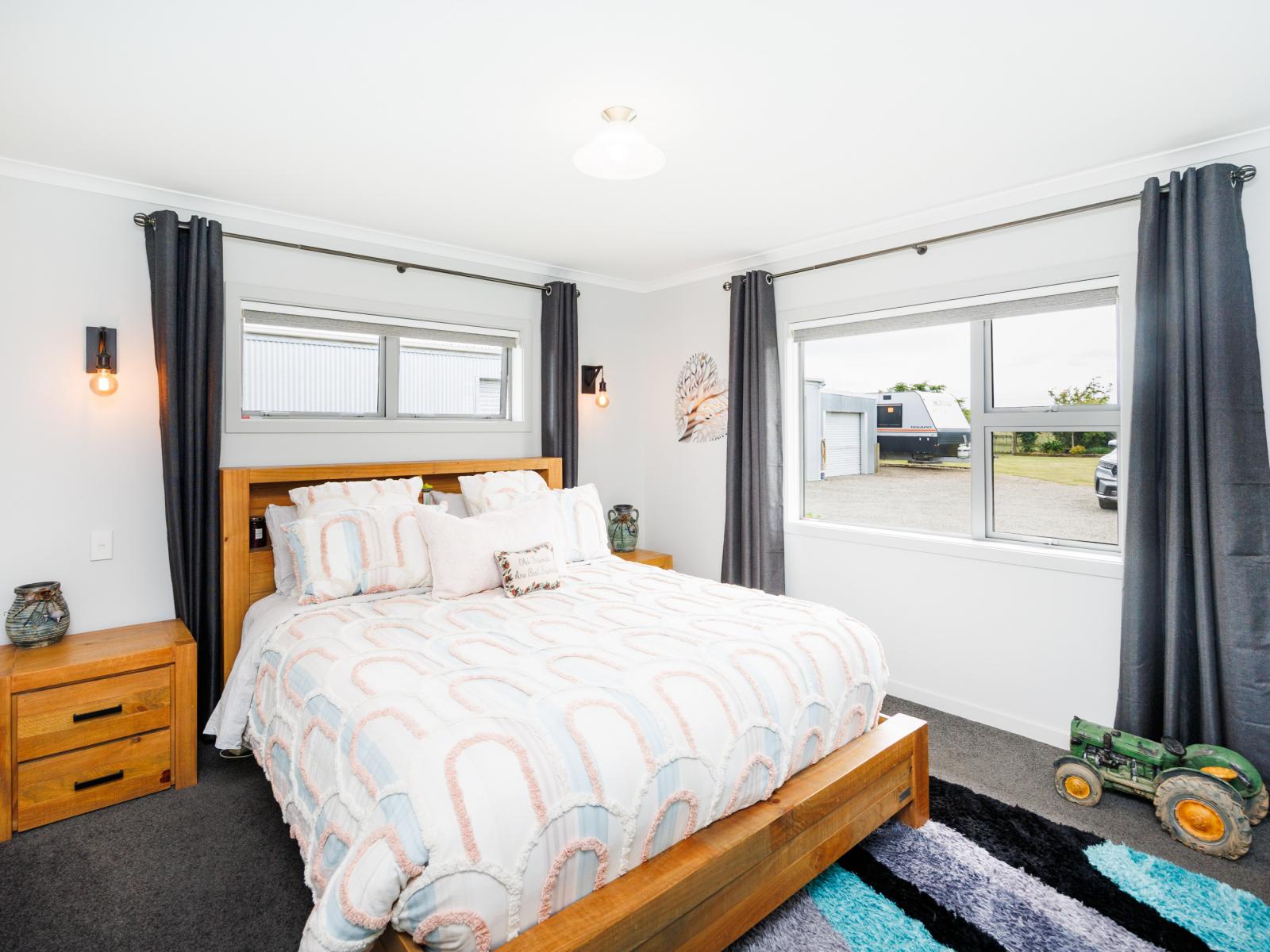 271 Reid Line East, Aorangi