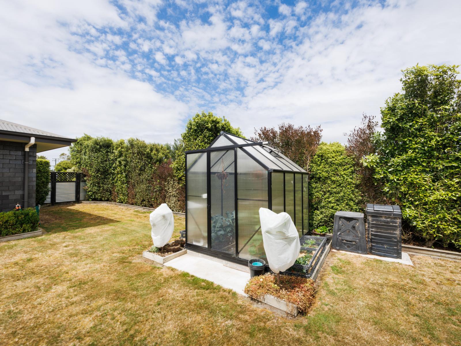 271 Reid Line East, Aorangi