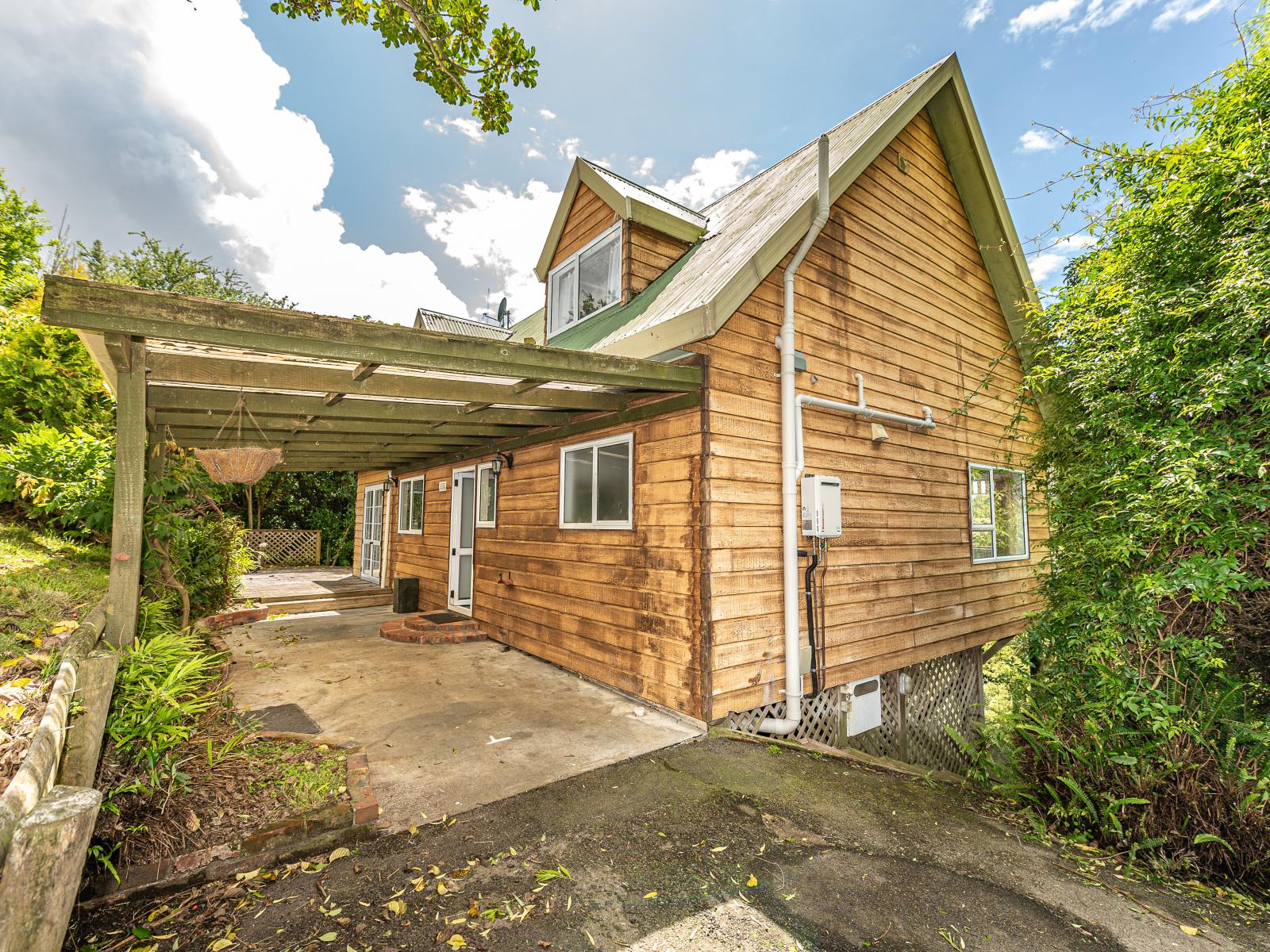 10 D'arcy Road, Bastia Hill