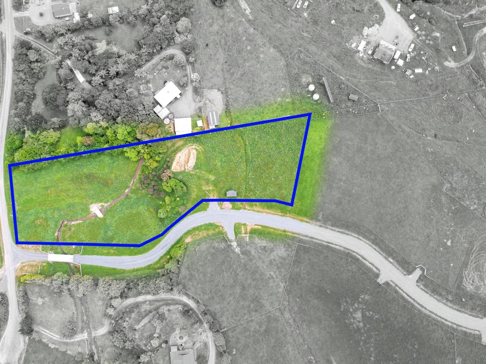 13 Robertson Close, Manakau