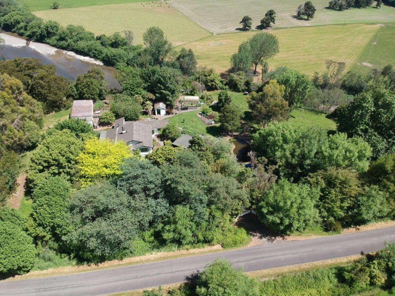 124 Awahou South Road, Ashhurst