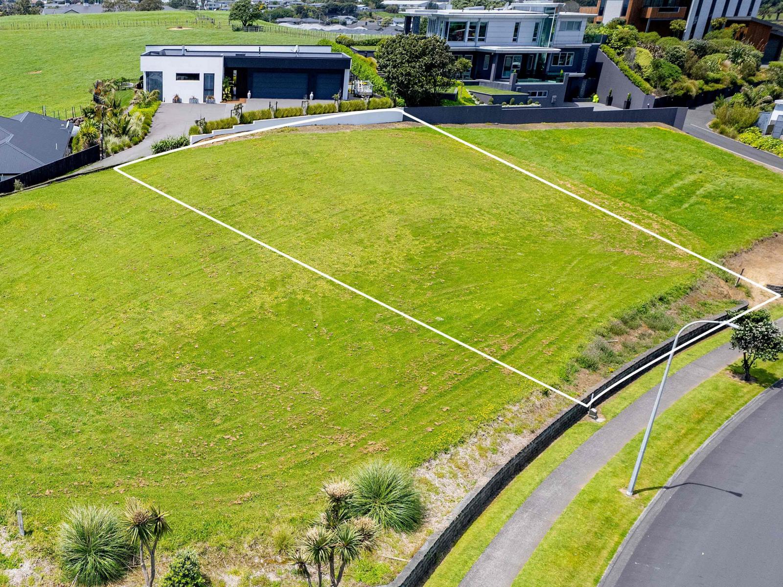 2 Vardon Way, Waiwhakaiho