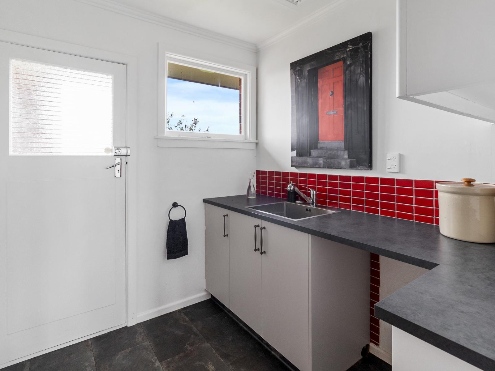 98 Timaru-Pareora Highway, Timaru Surrounds