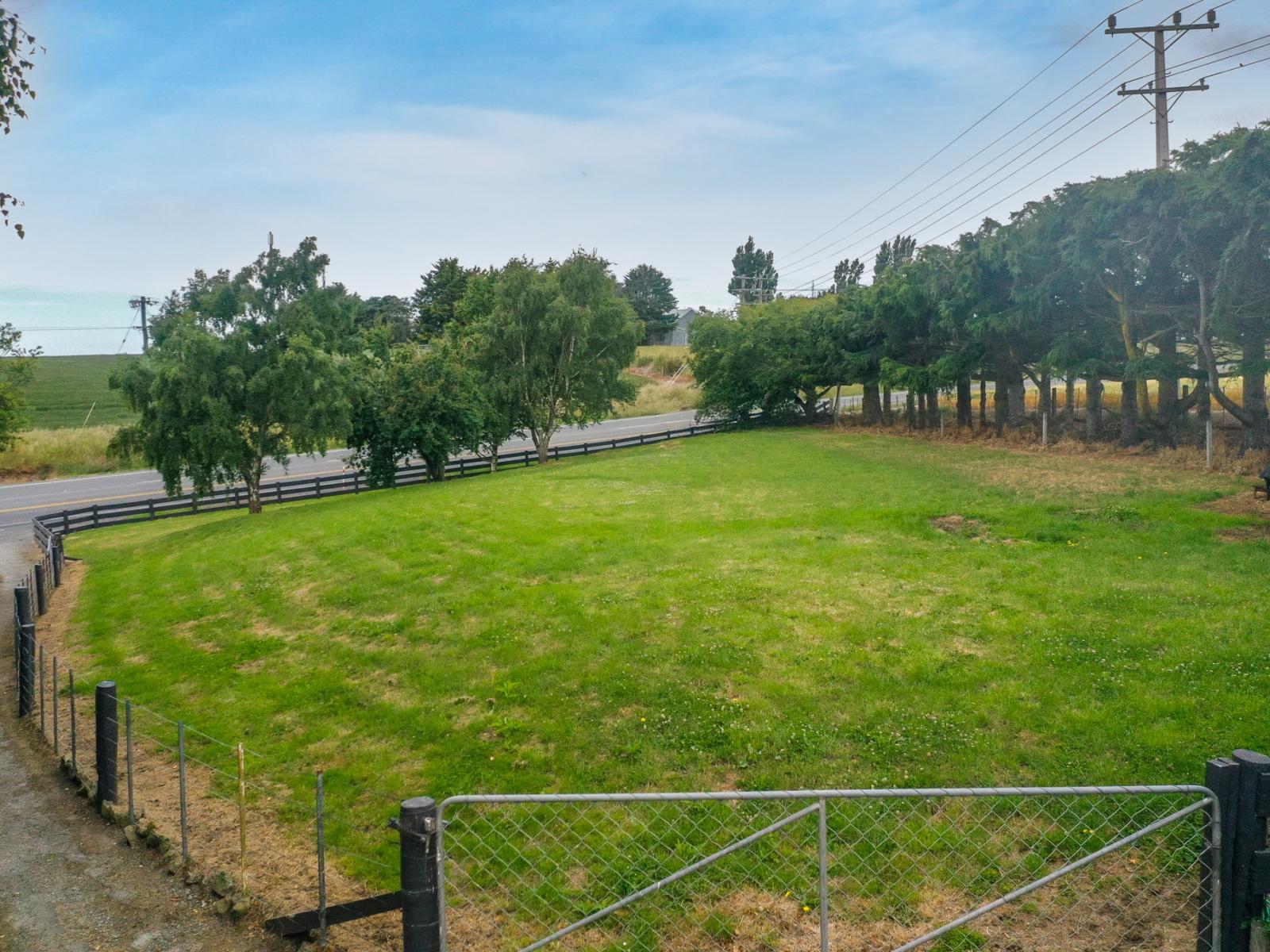 98 Timaru-Pareora Highway, Timaru Surrounds