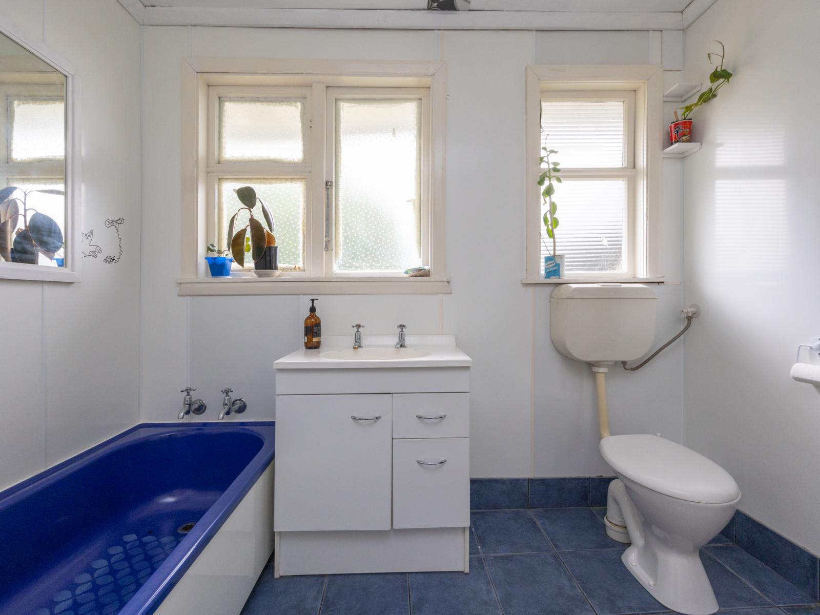 360 State Highway 1, Foxton