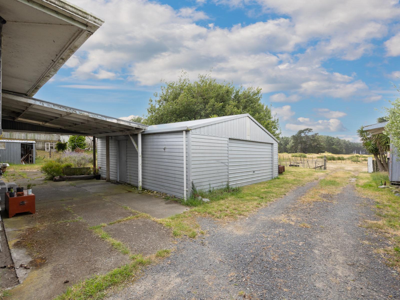 360 State Highway 1, Foxton