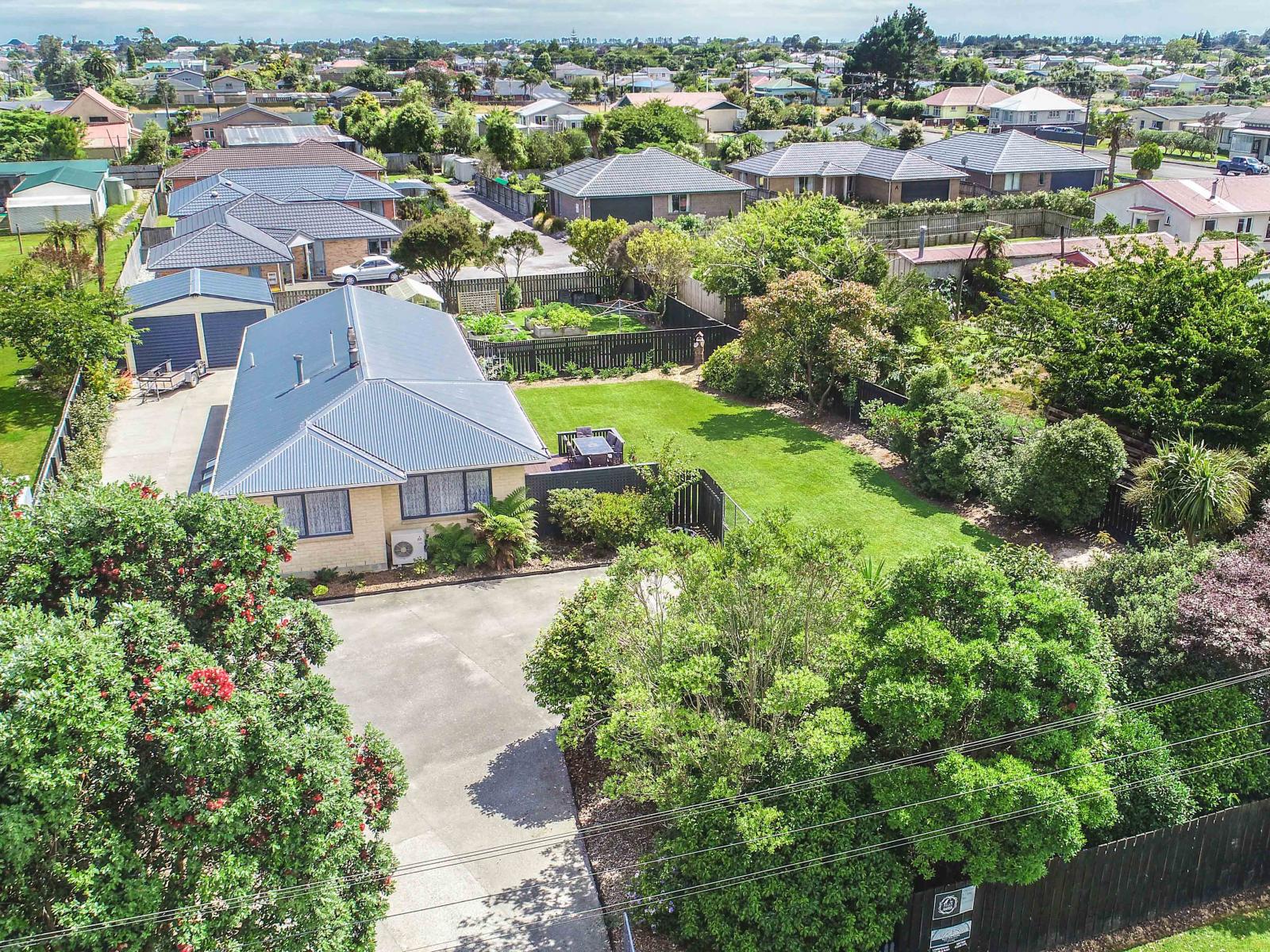 11 Stout Street, Westport