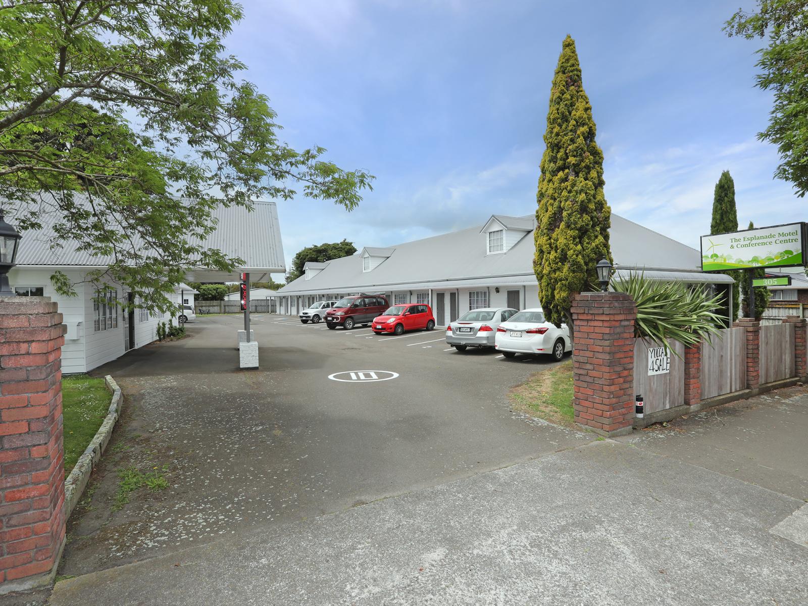 305/307 Fitzherbert Avenue, West End