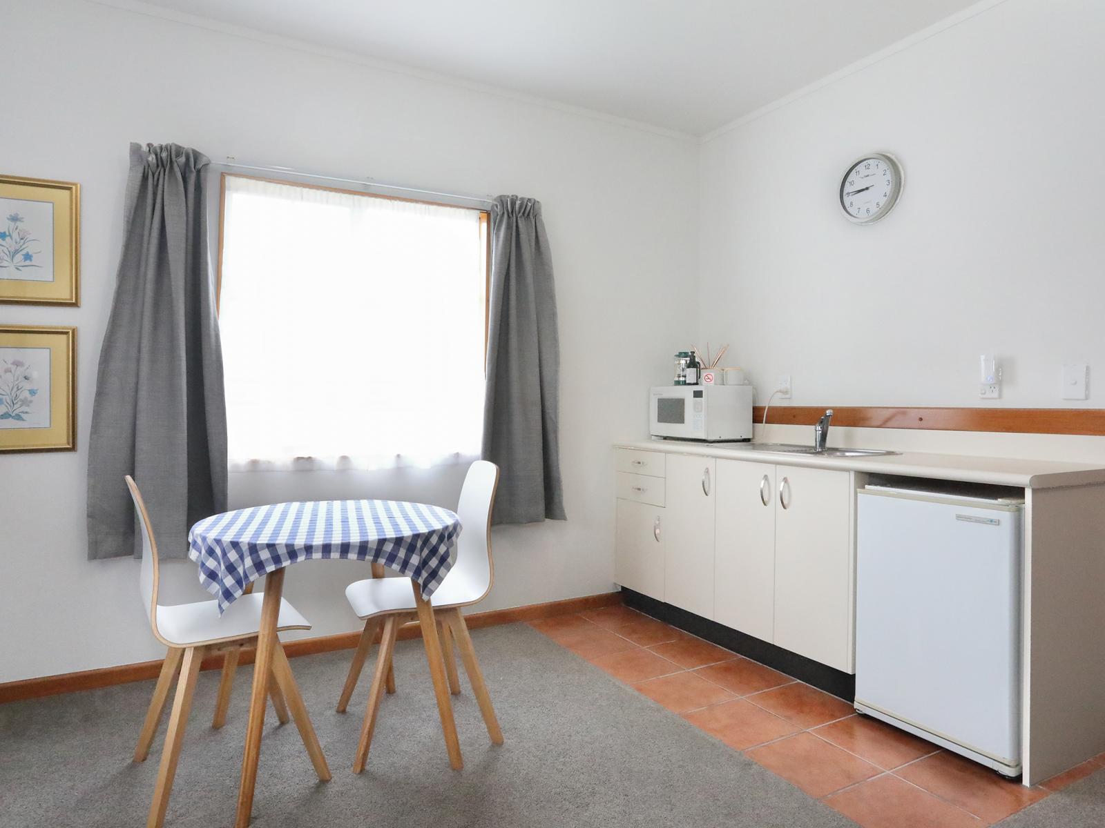 305/307 Fitzherbert Avenue, West End