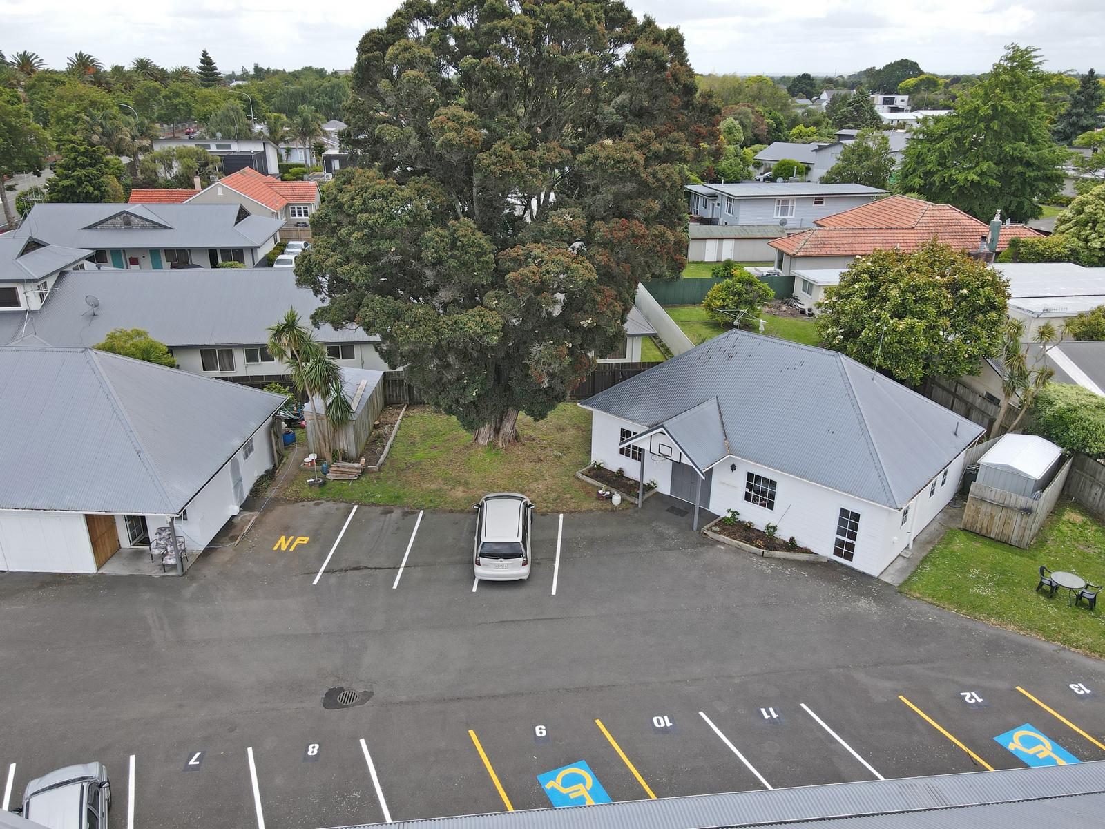 305/307 Fitzherbert Avenue, West End