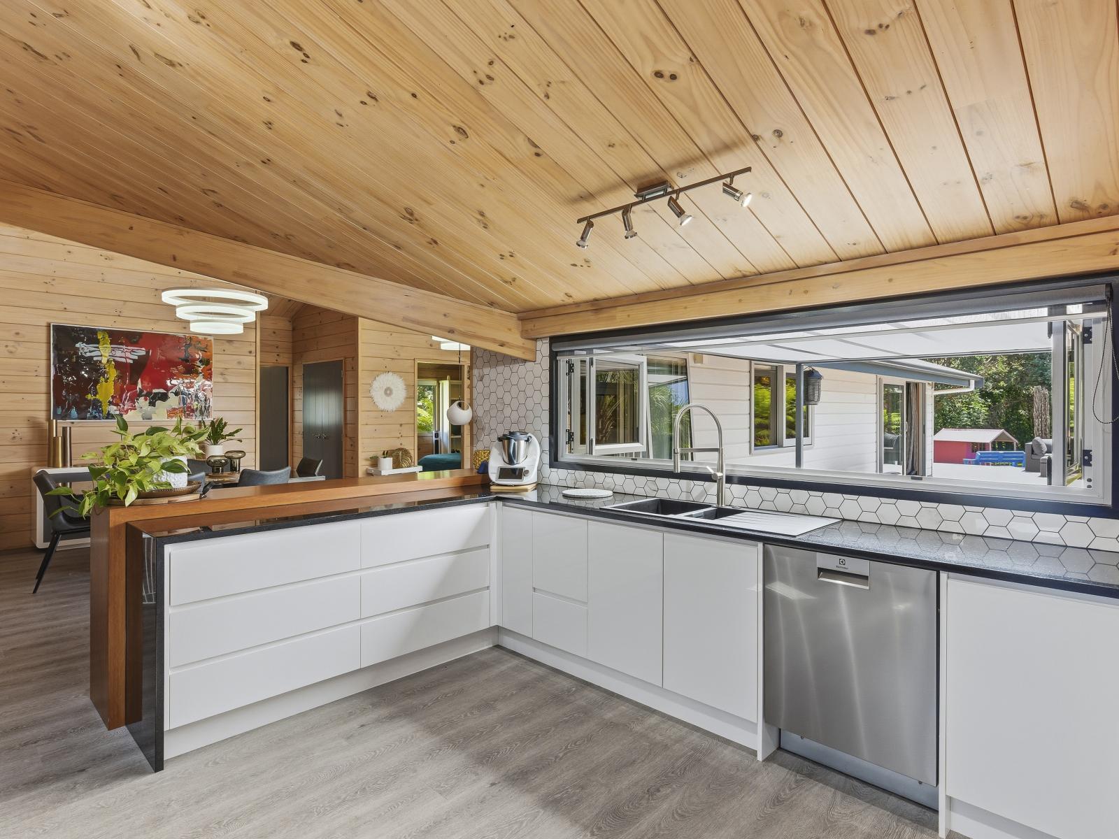 126 Maui Pomare Road, Nikau Valley