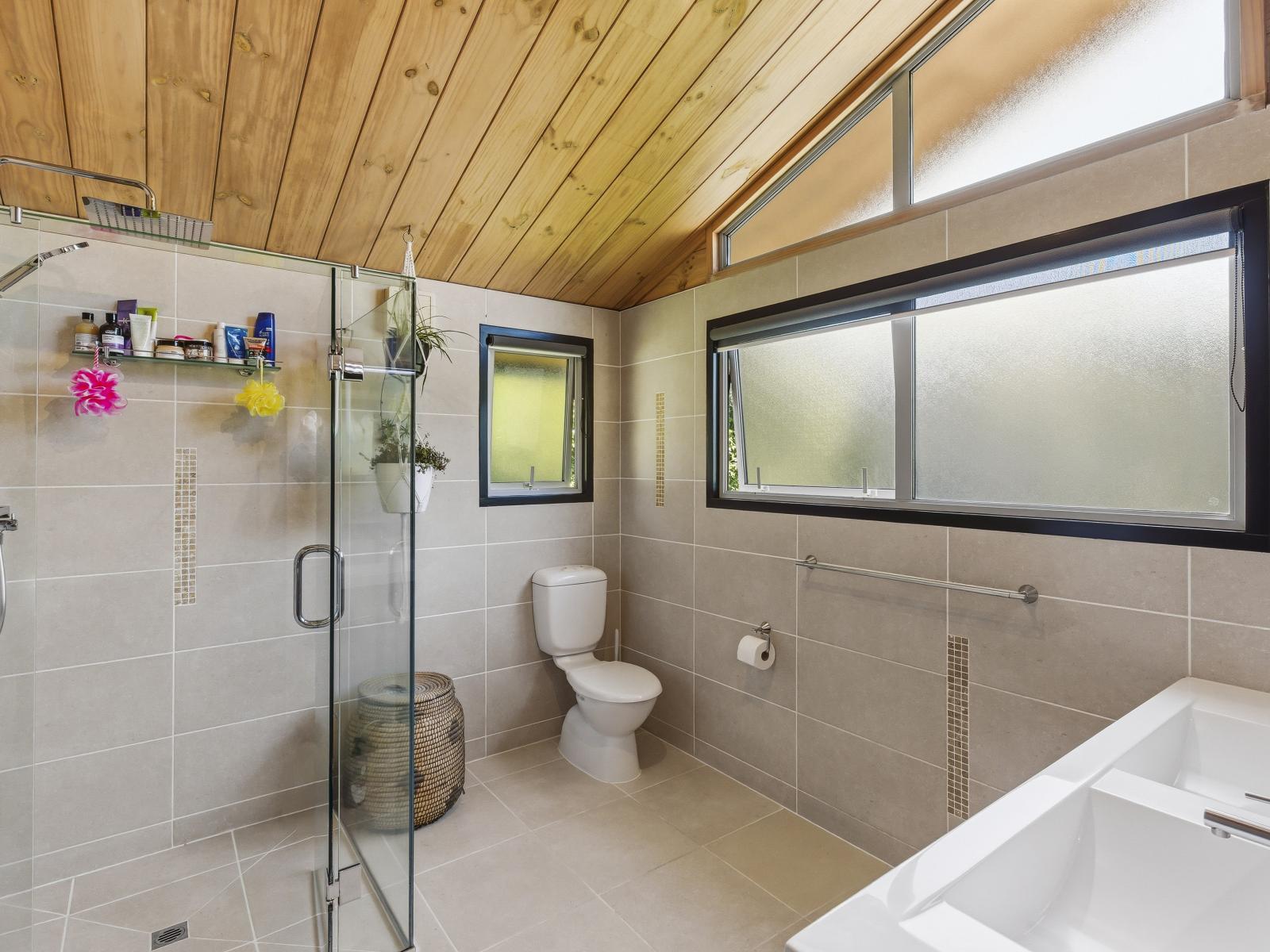 126 Maui Pomare Road, Nikau Valley