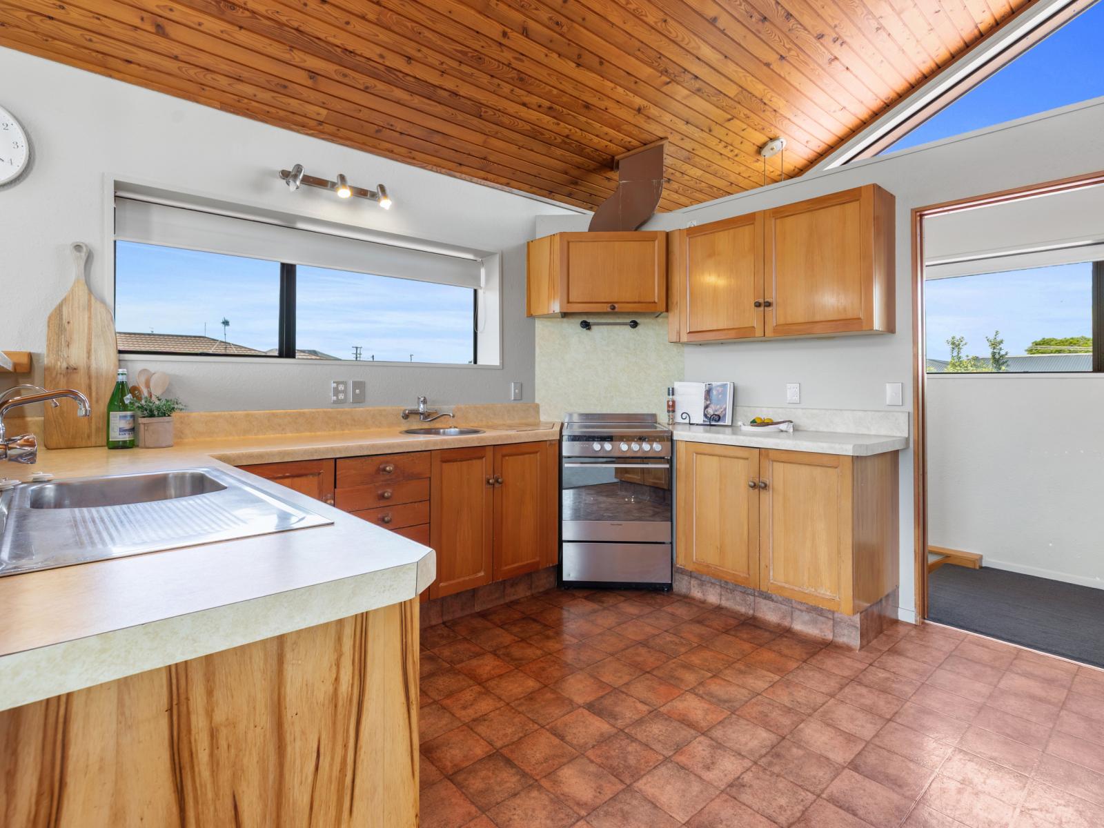 102 Pillans Road, Otumoetai