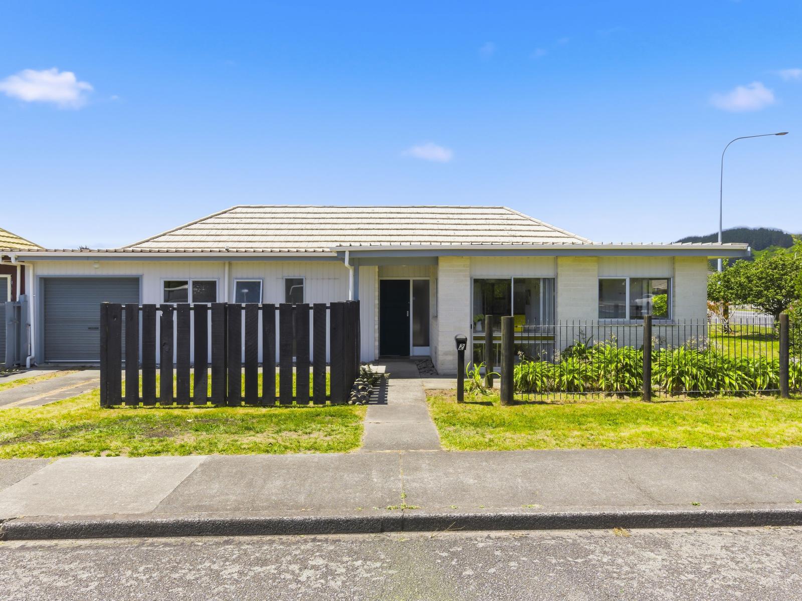 2 Cypress Grove, Paraparaumu