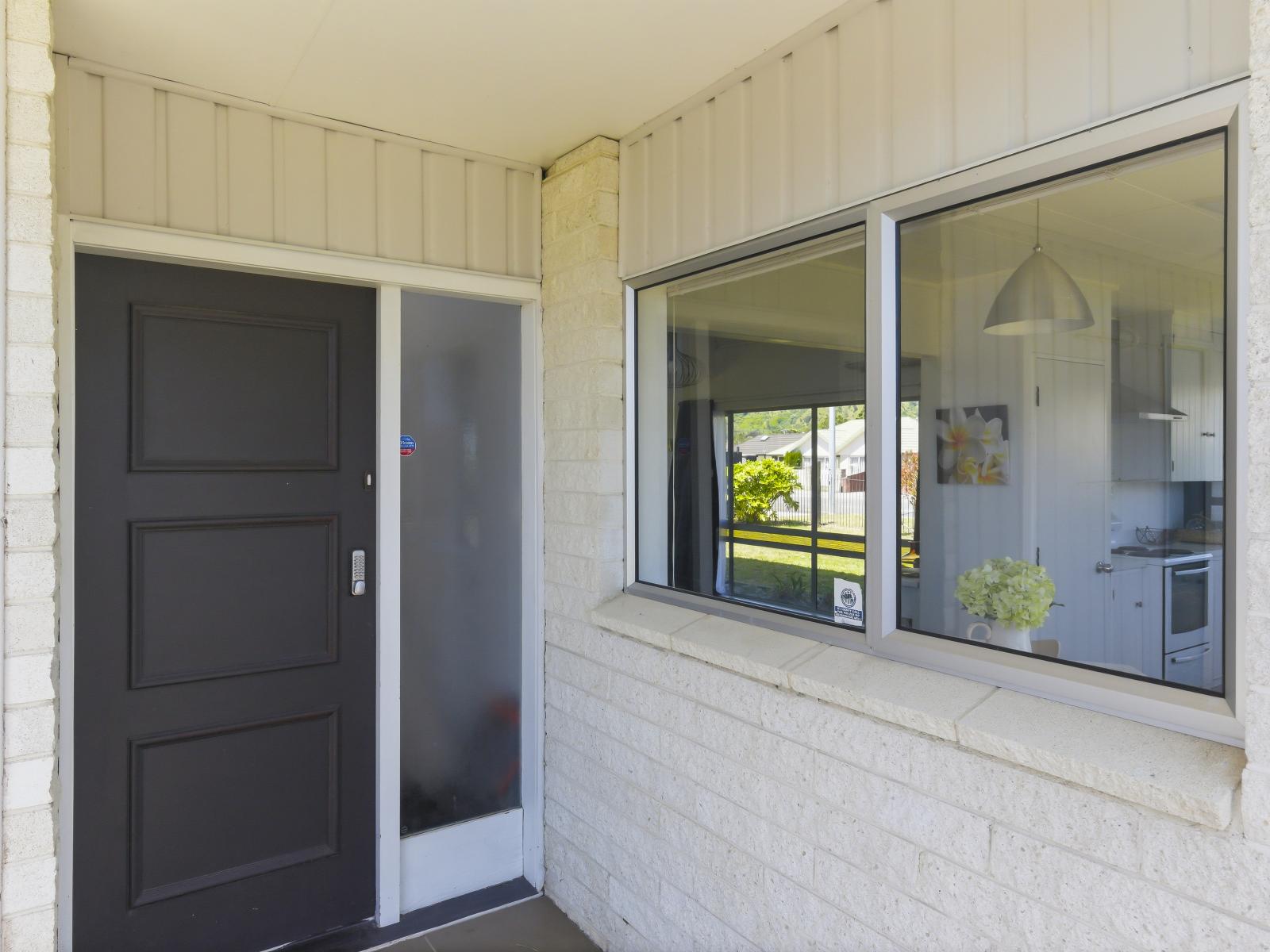 2 Cypress Grove, Paraparaumu