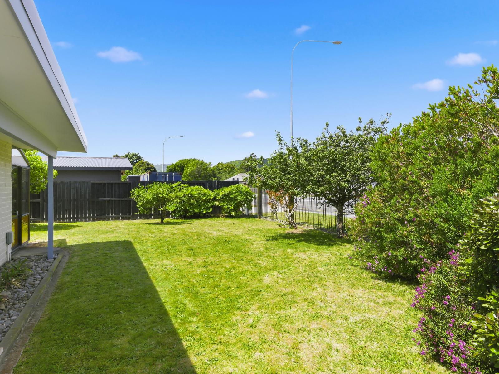 2 Cypress Grove, Paraparaumu