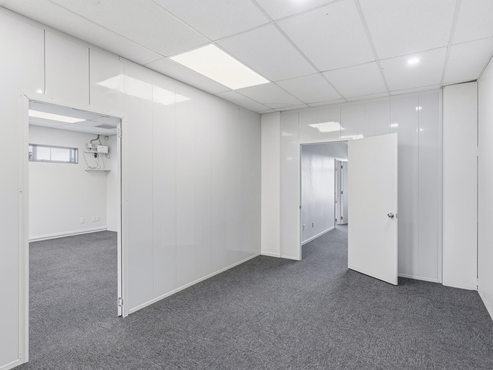 19E Milne Drive, Paraparaumu