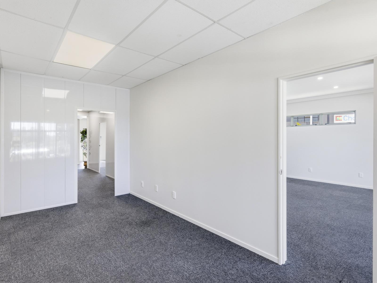 19E Milne Drive, Paraparaumu