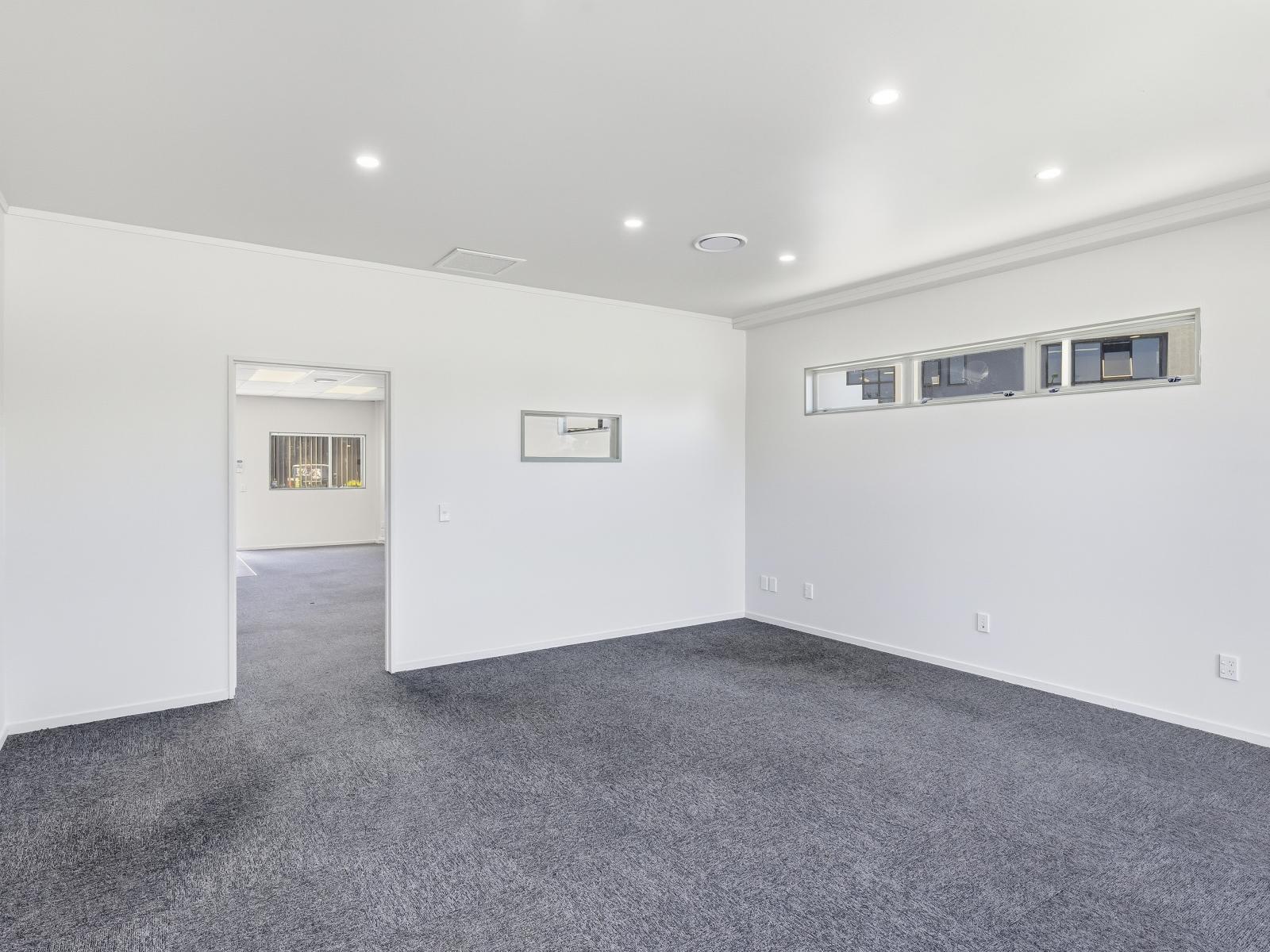 19E Milne Drive, Paraparaumu