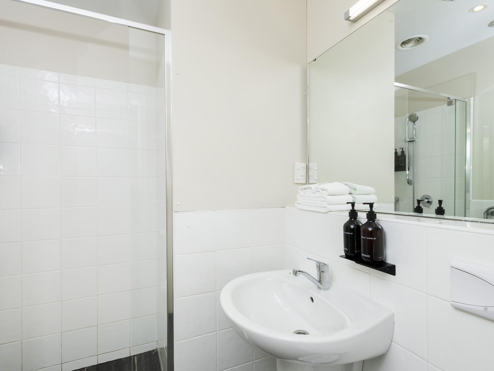 117/2 Reads Quay, Gisborne