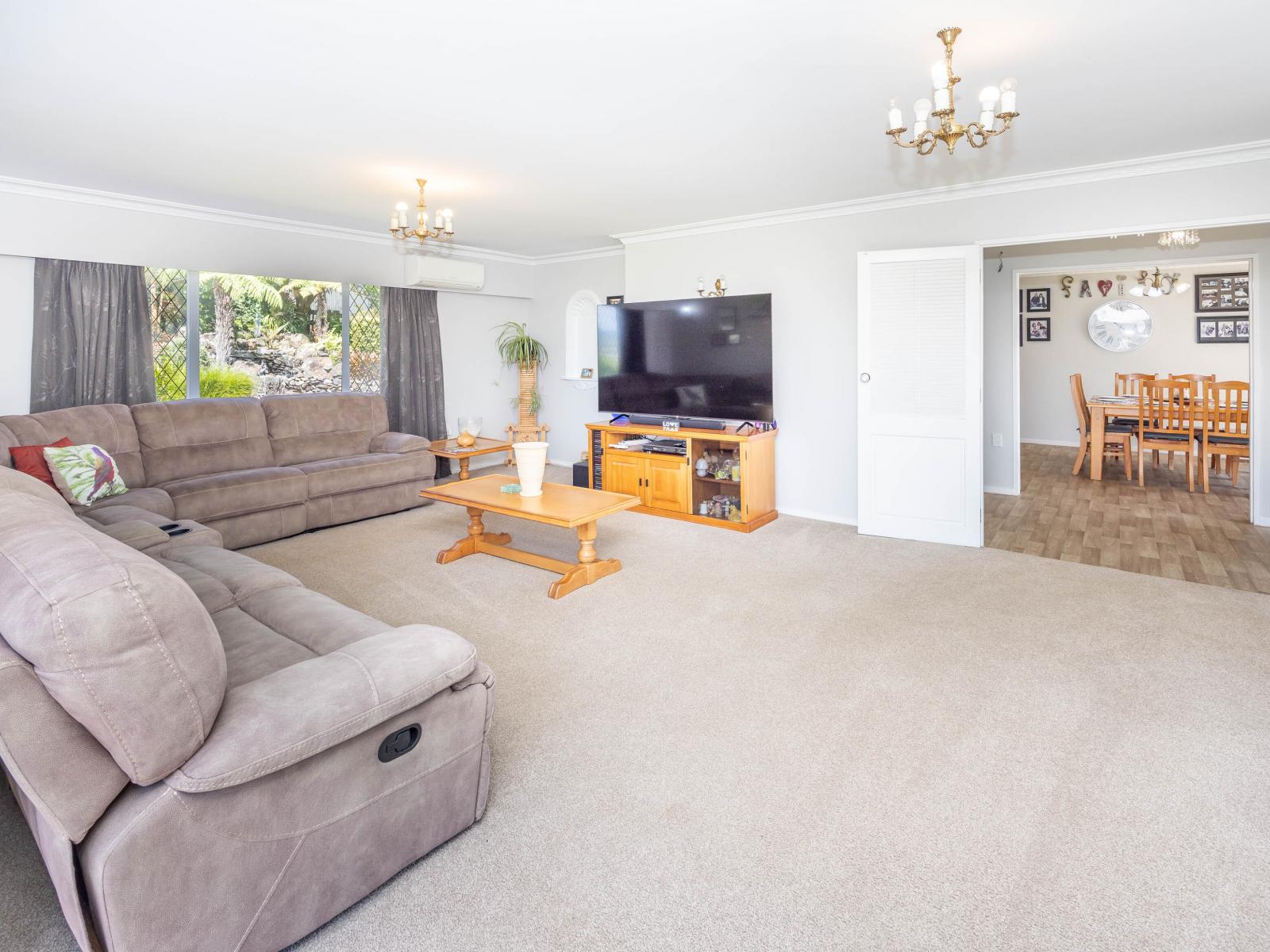 255 Hetherington Road, Huntly