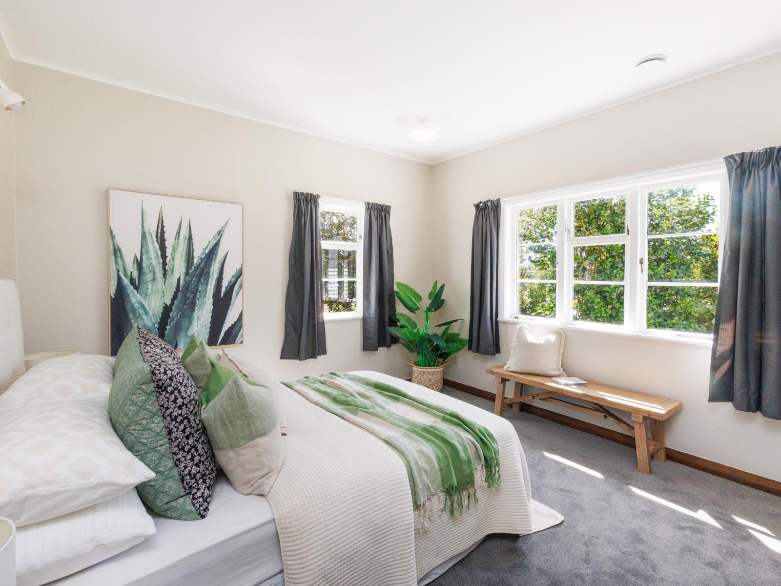 258 College Street, West End