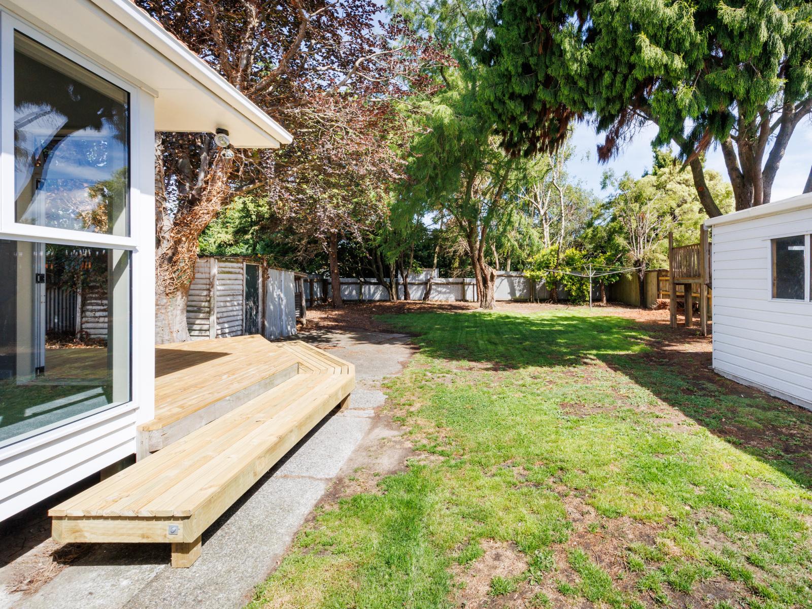 258 College Street, West End