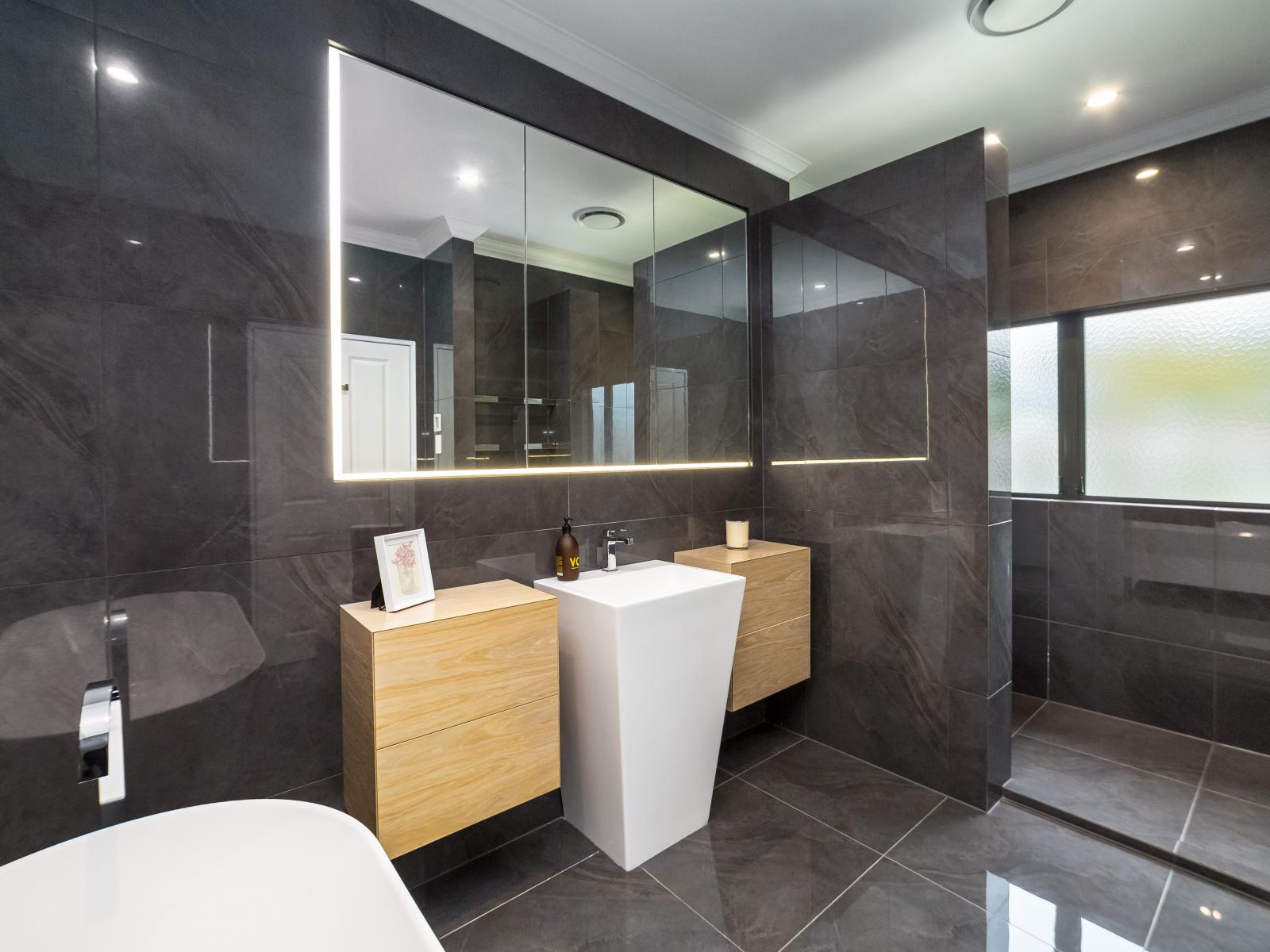 4-6 Mole Street, Greytown