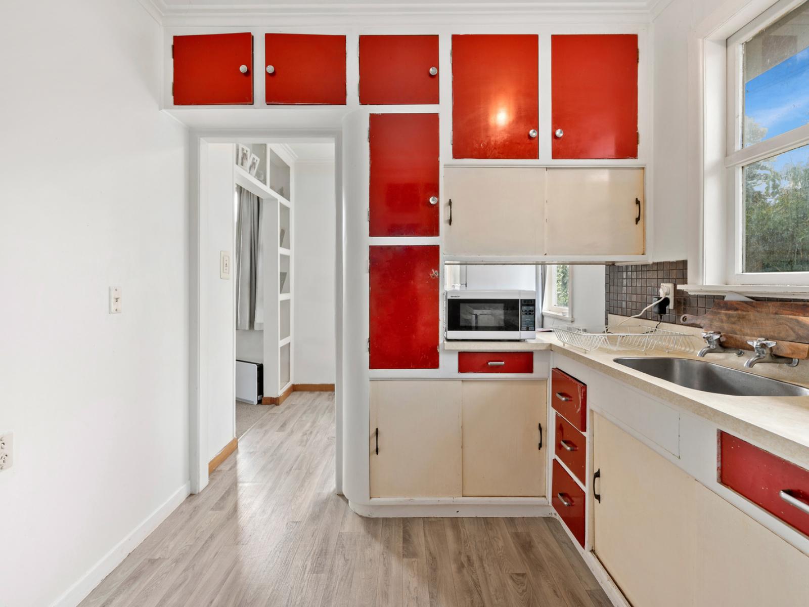 48 Robinson Avenue, Holdens Bay