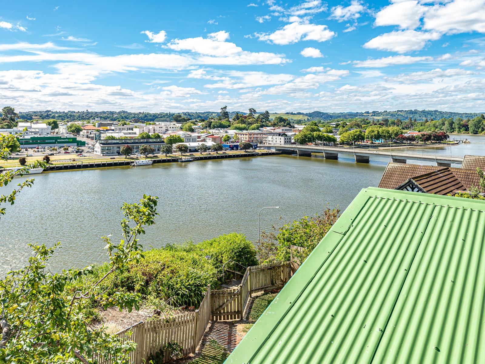 21 Putiki Drive, Durie Hill