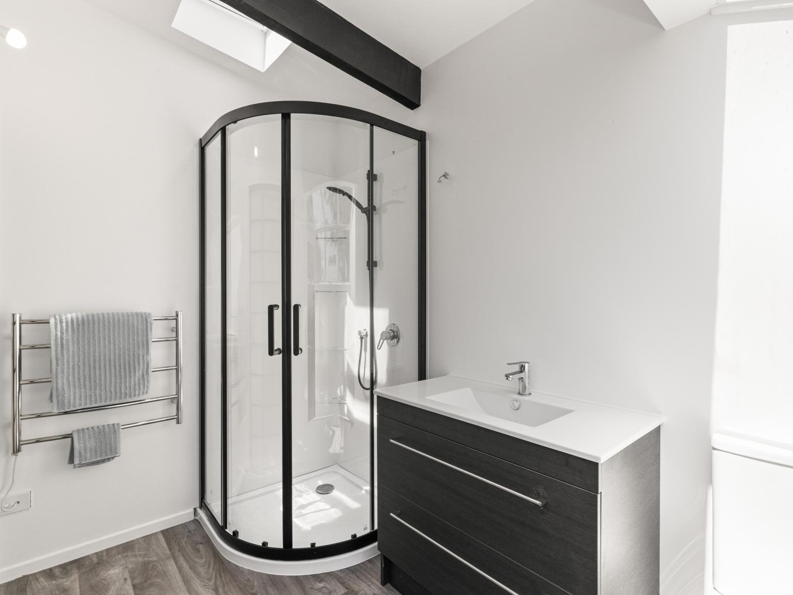 146 Mt View Road, Bastia Hill