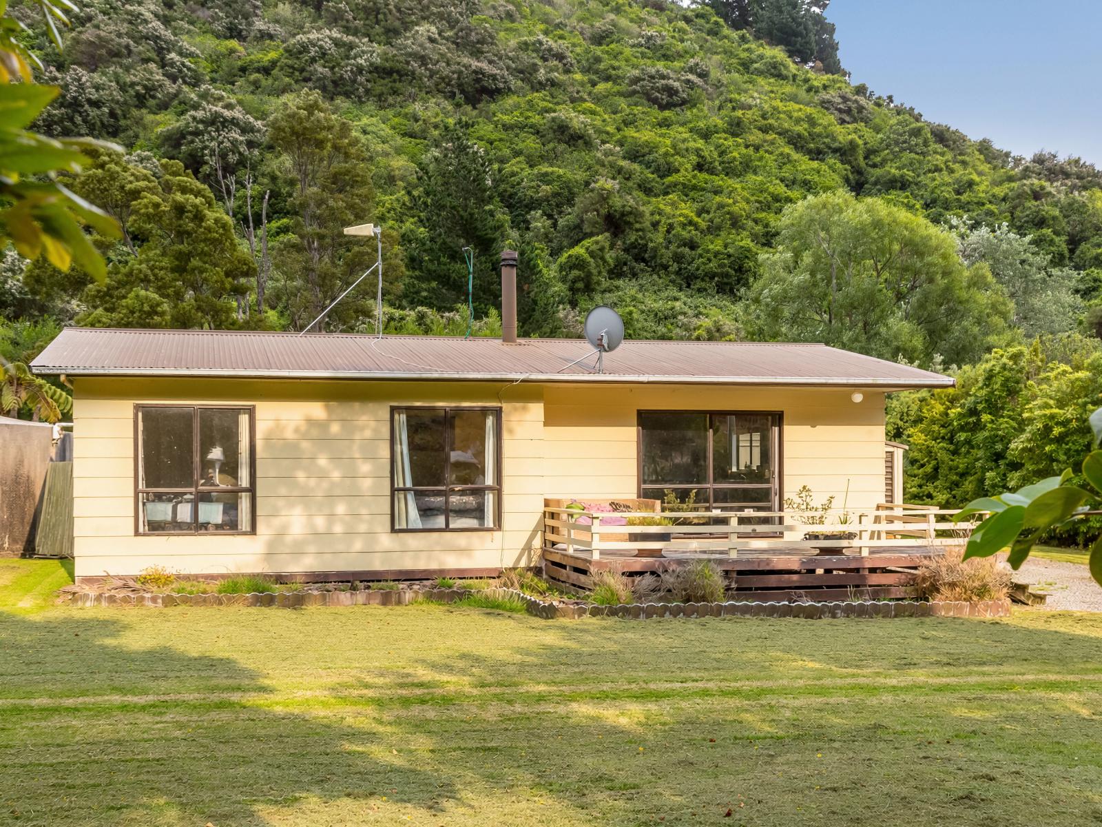 16 McLaughlin Drive, Tinui 