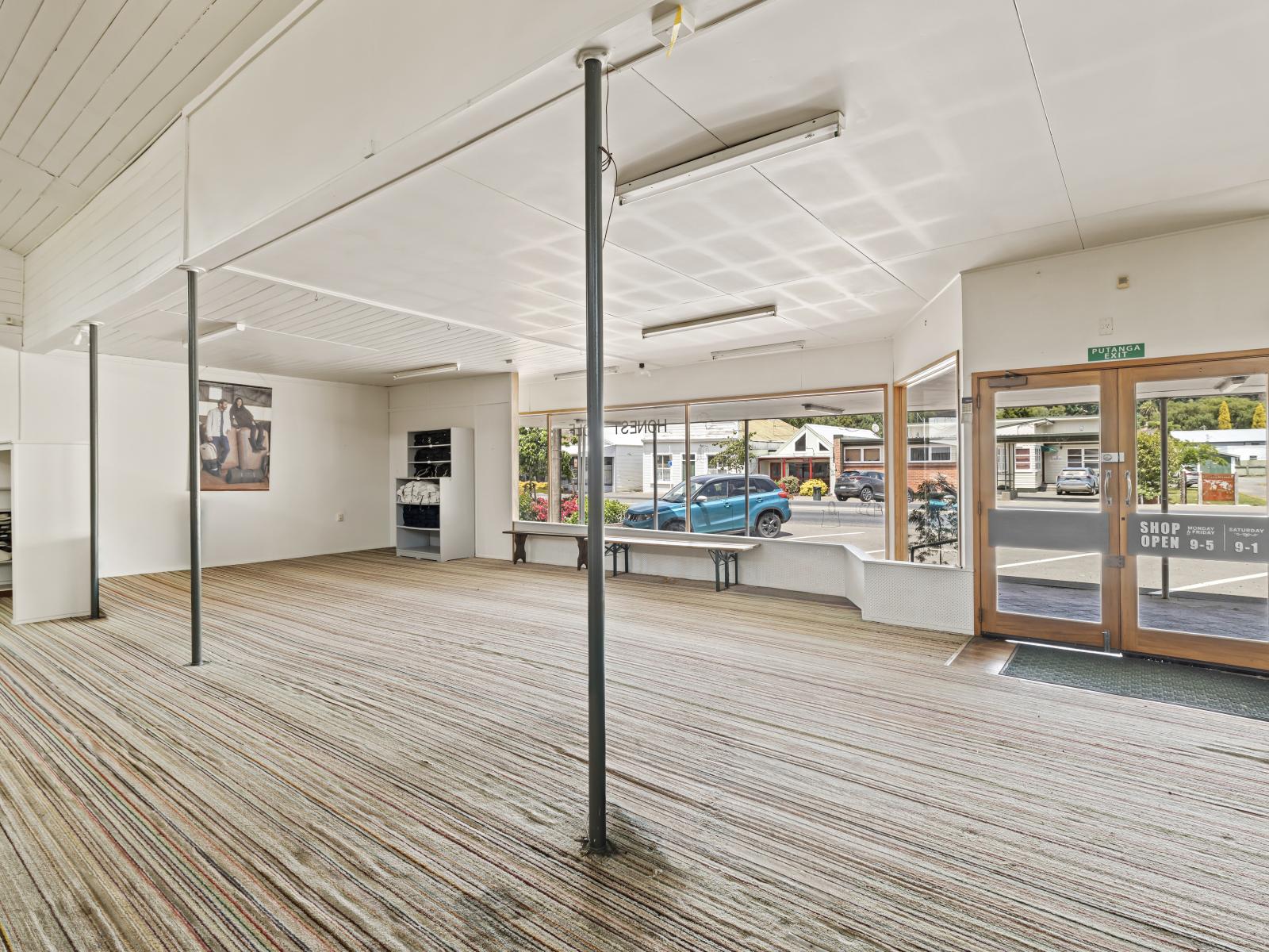 16 Bruce Street, Hunterville