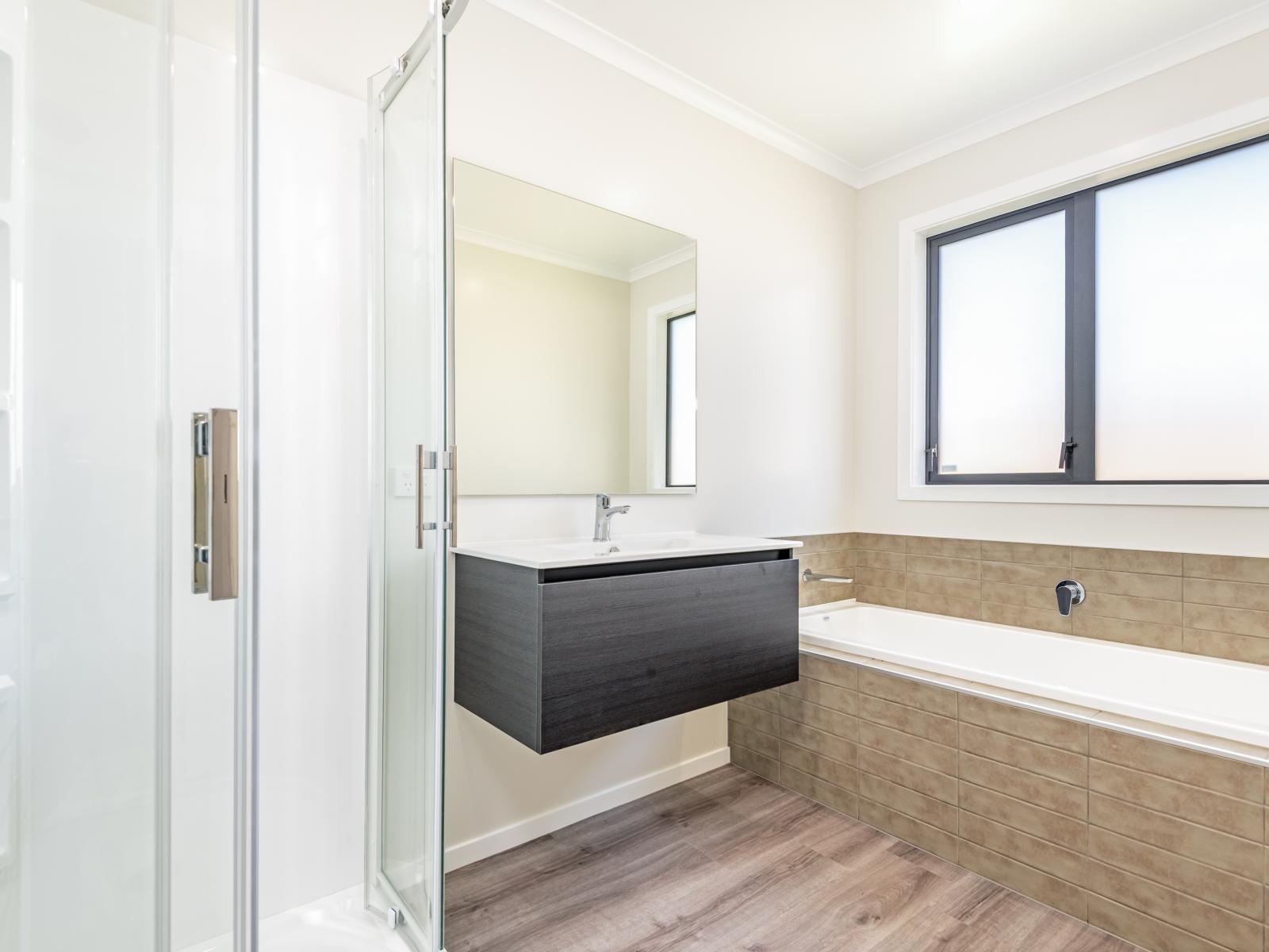 38 Hammond Street, Bulls