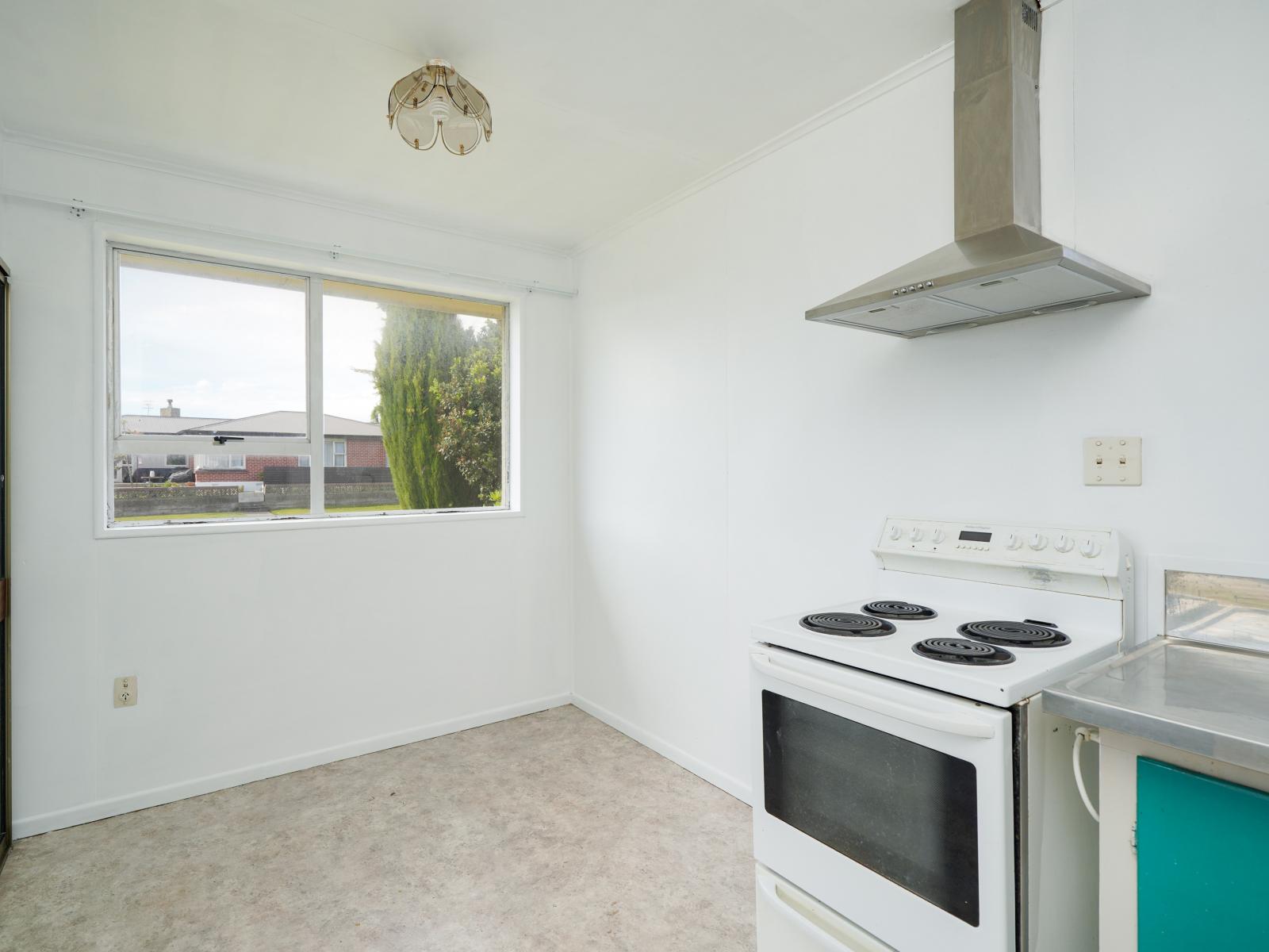 17 Paisley Street, Kew