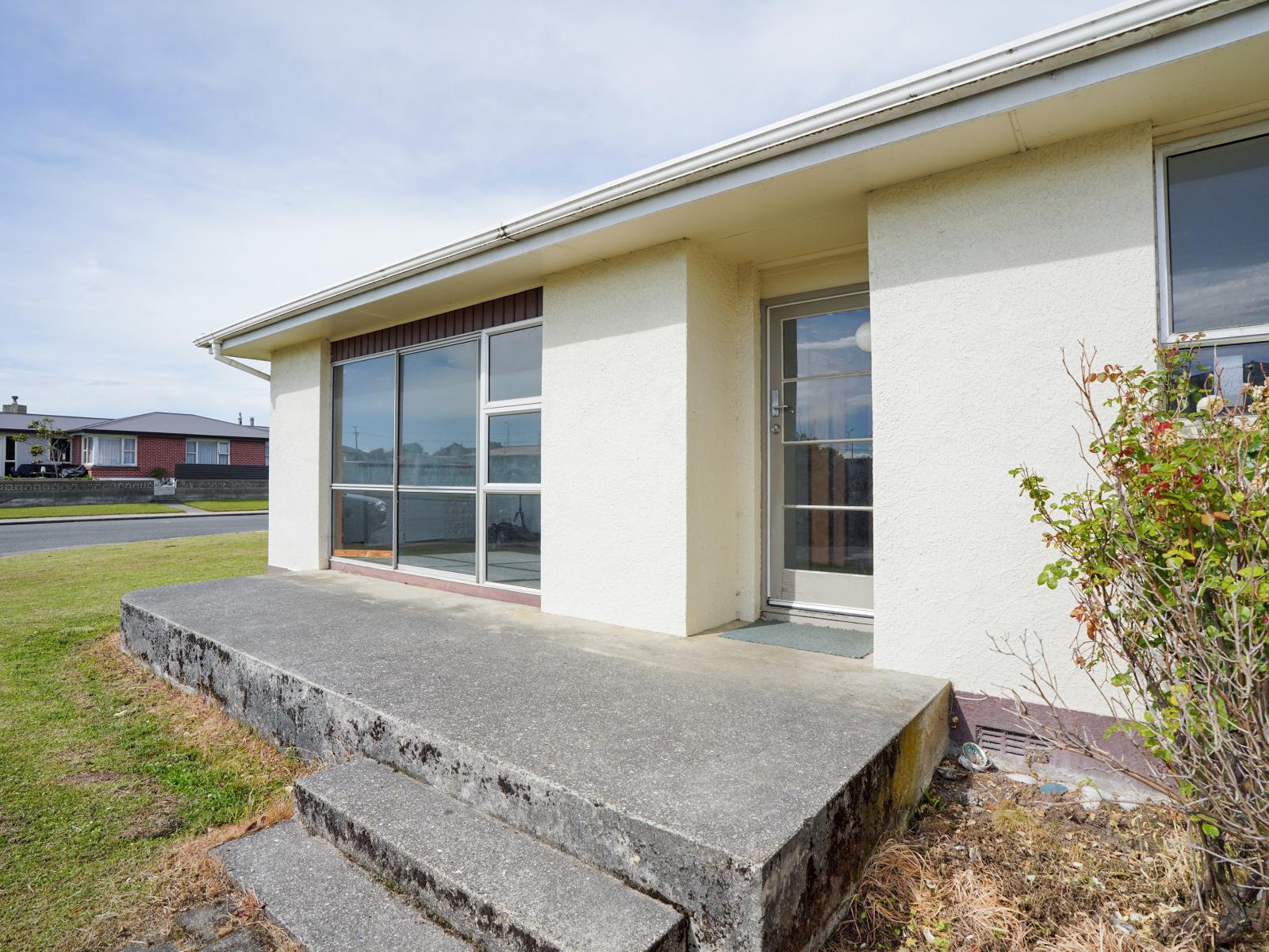 17 Paisley Street, Kew