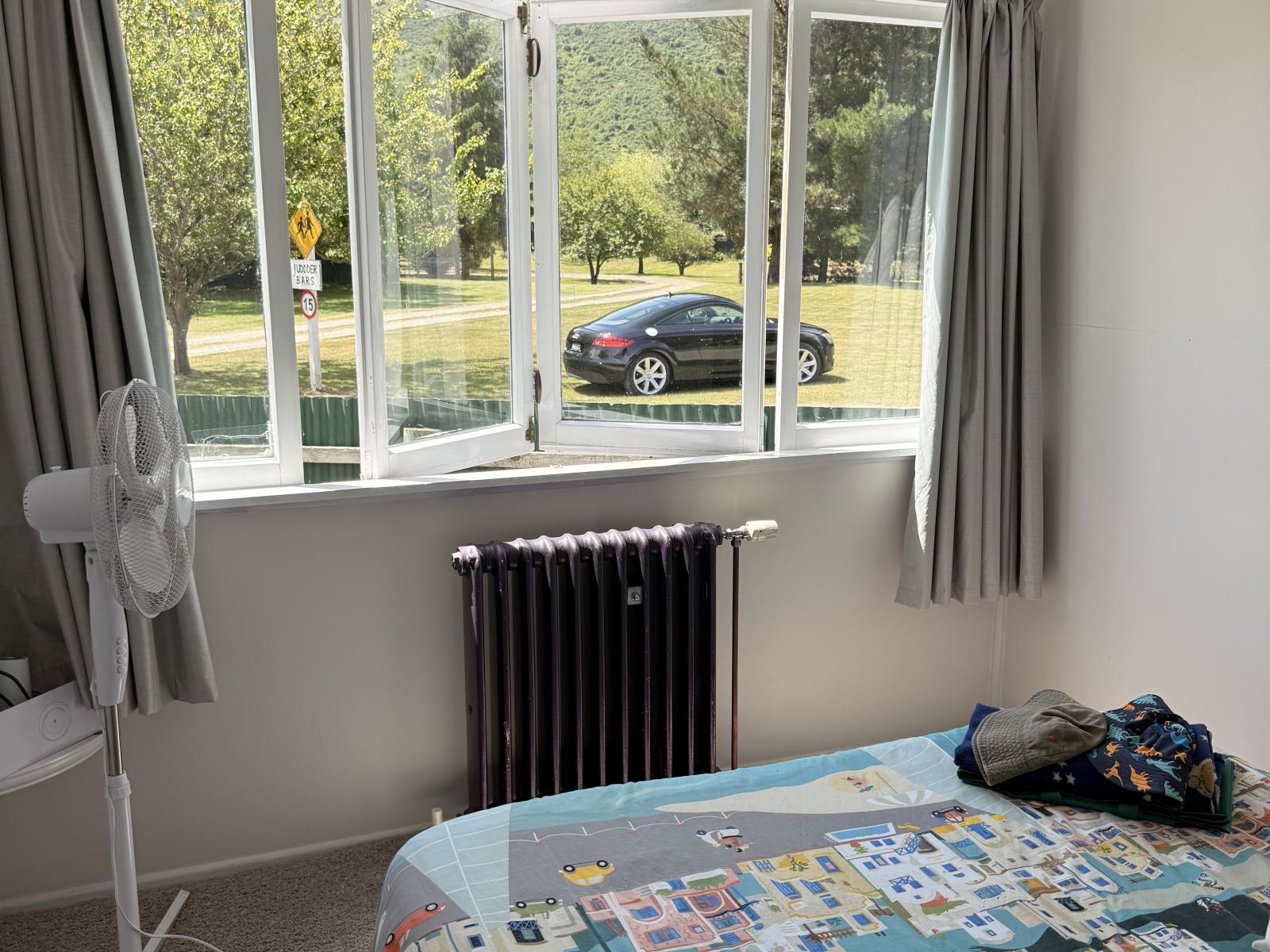 Unit 13, 1538 Pareora River Road, Maungati