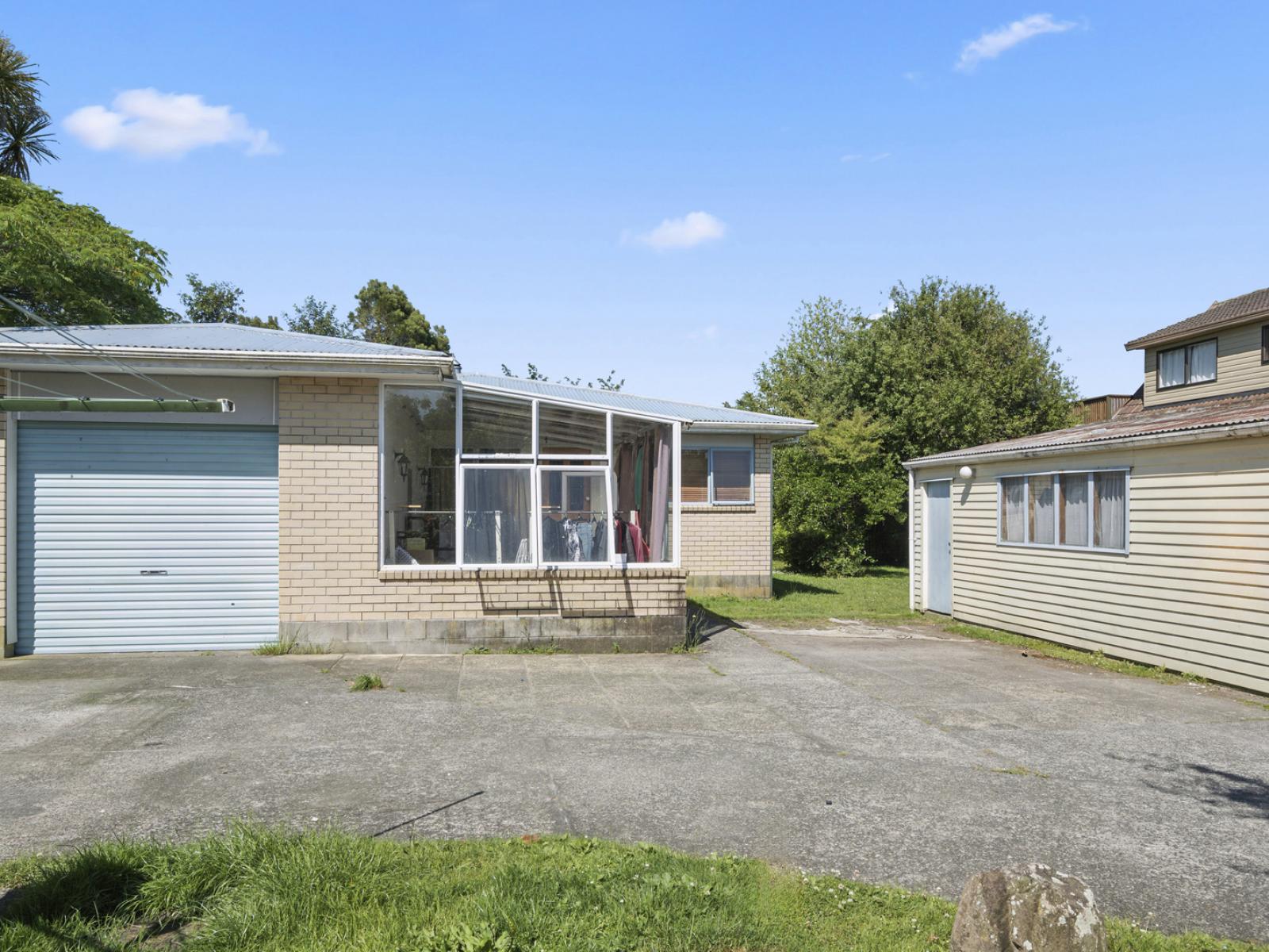 48 Robinson Avenue, Holdens Bay