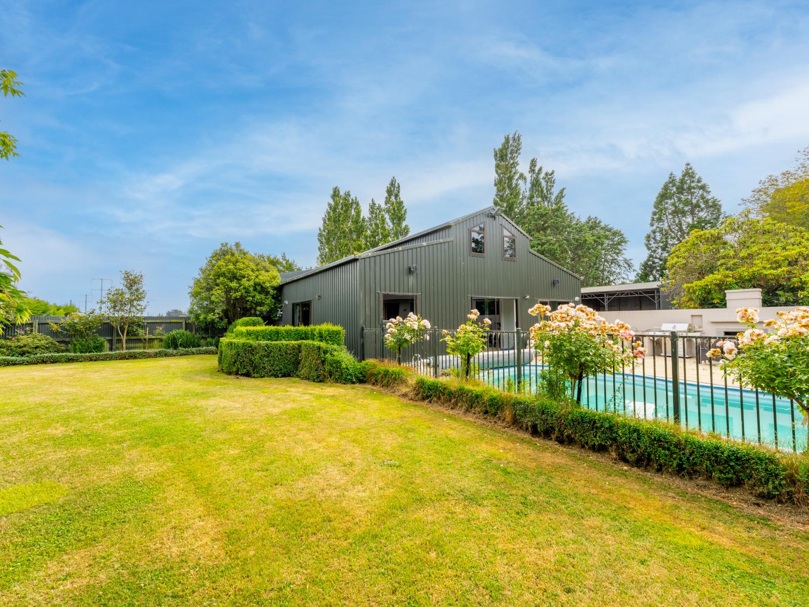 768 Seadown Road, Seadown