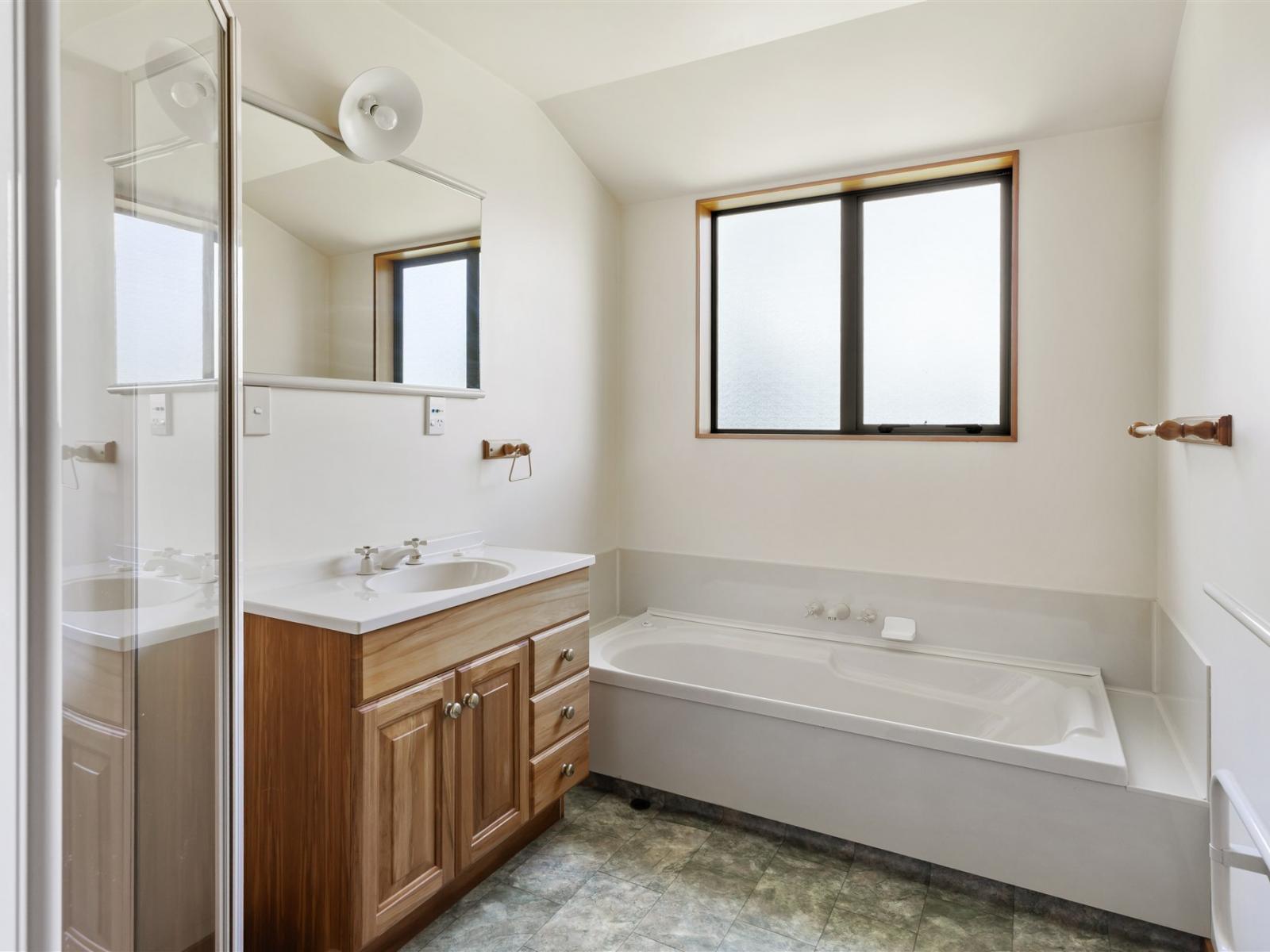 34 Henley Street, Westport