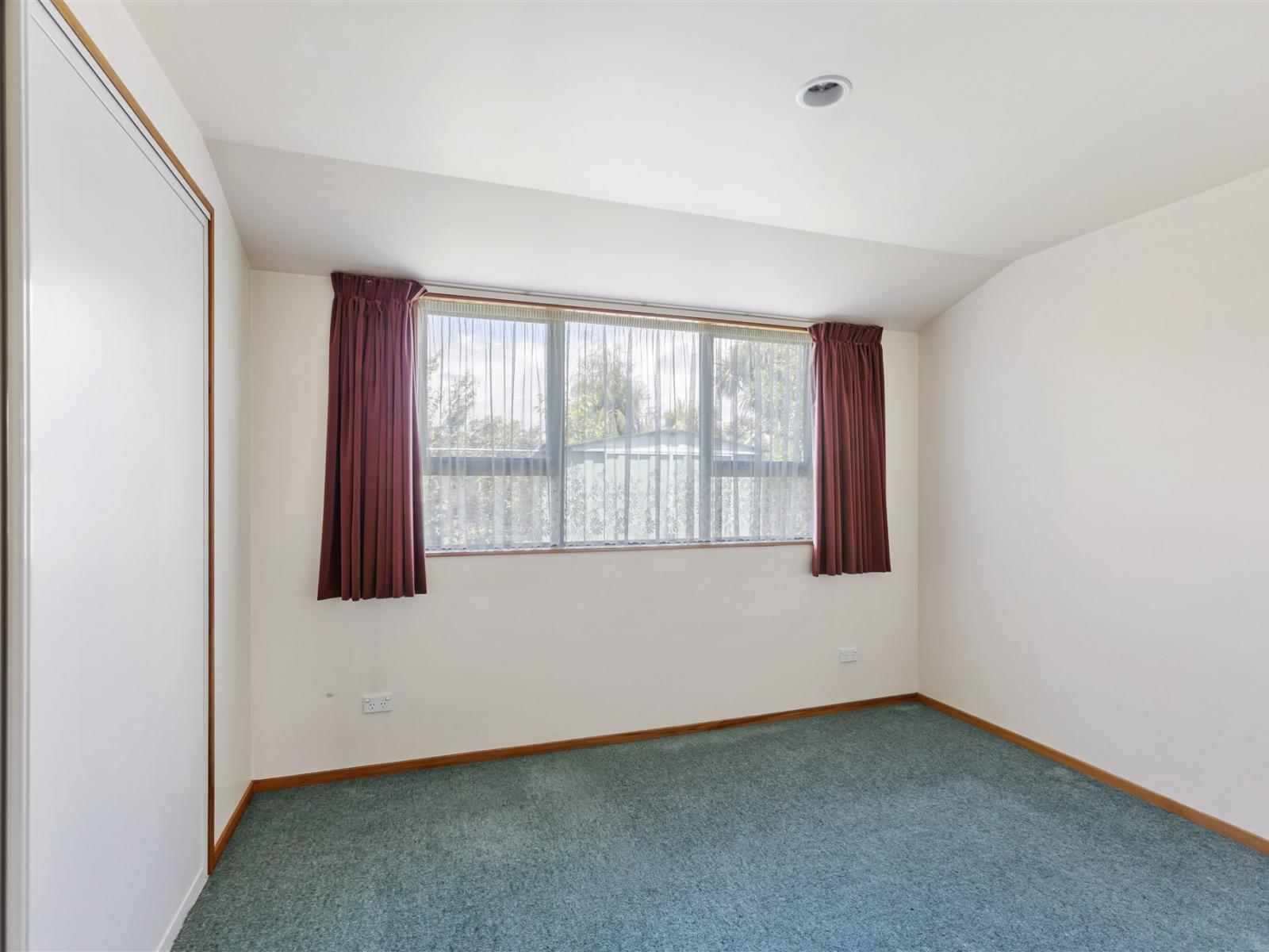 34 Henley Street, Westport