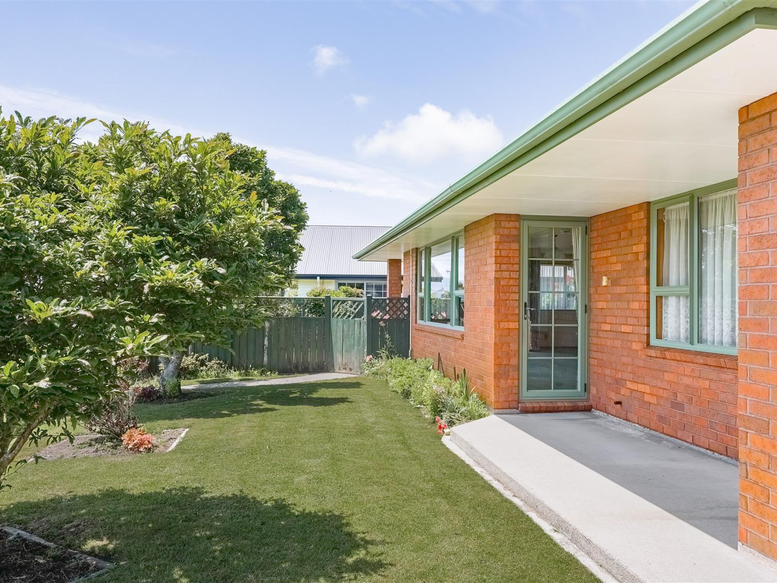 34 Henley Street, Westport