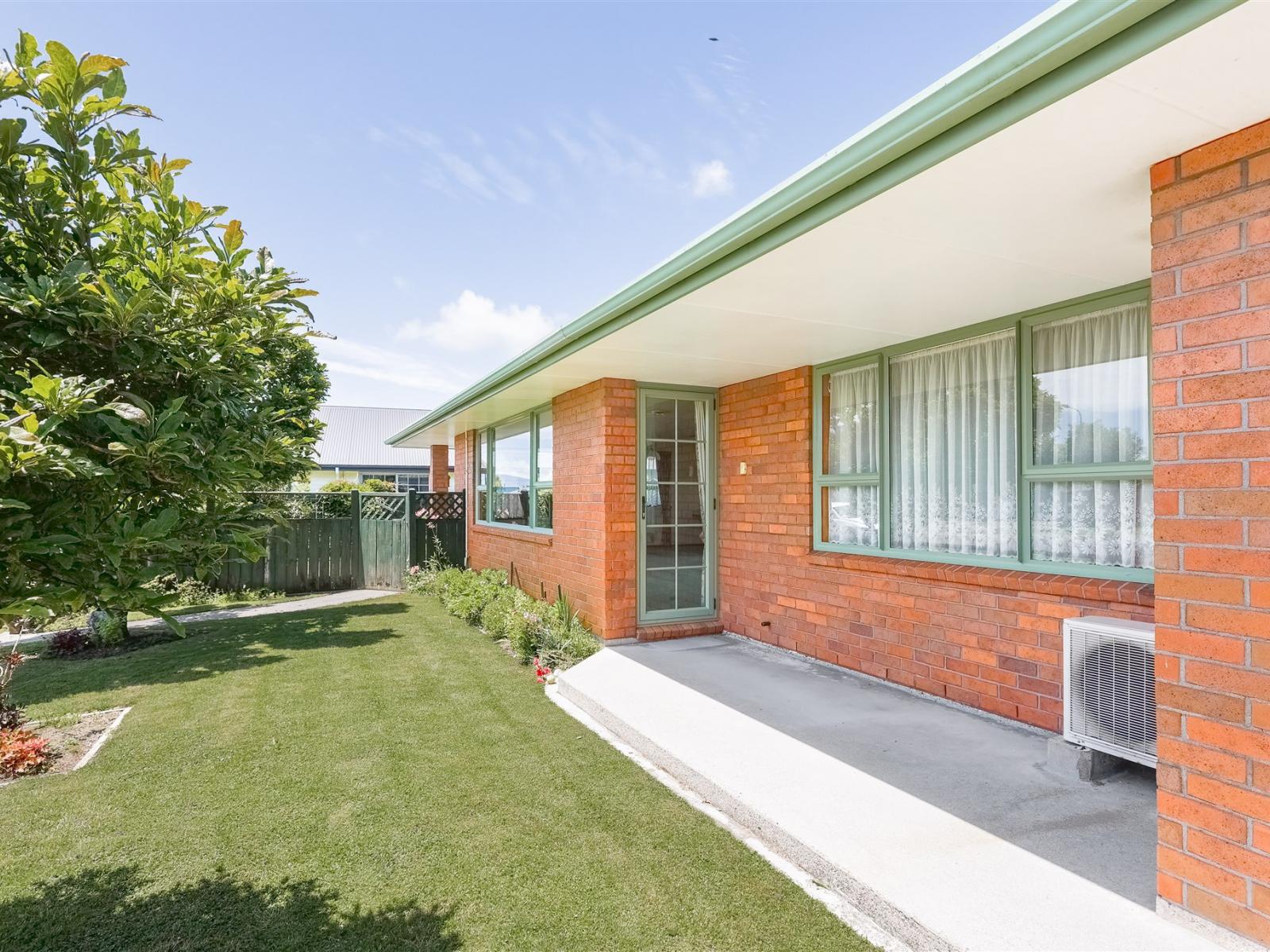 34 Henley Street, Westport